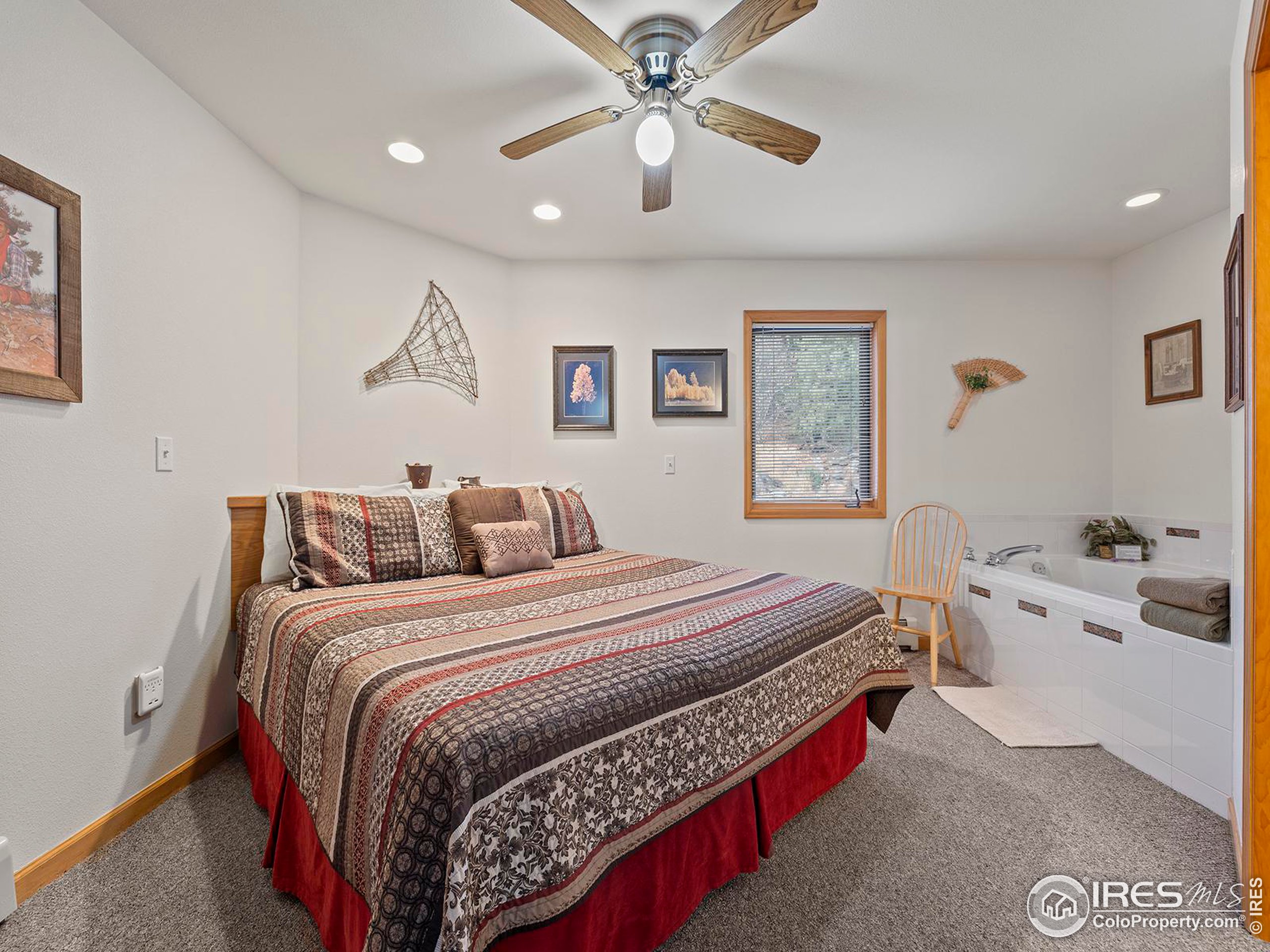 2120 Fall River Rd 6