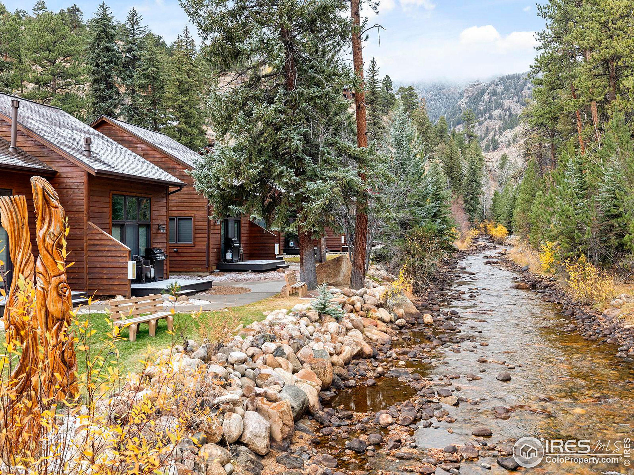 2120 Fall River Rd 6