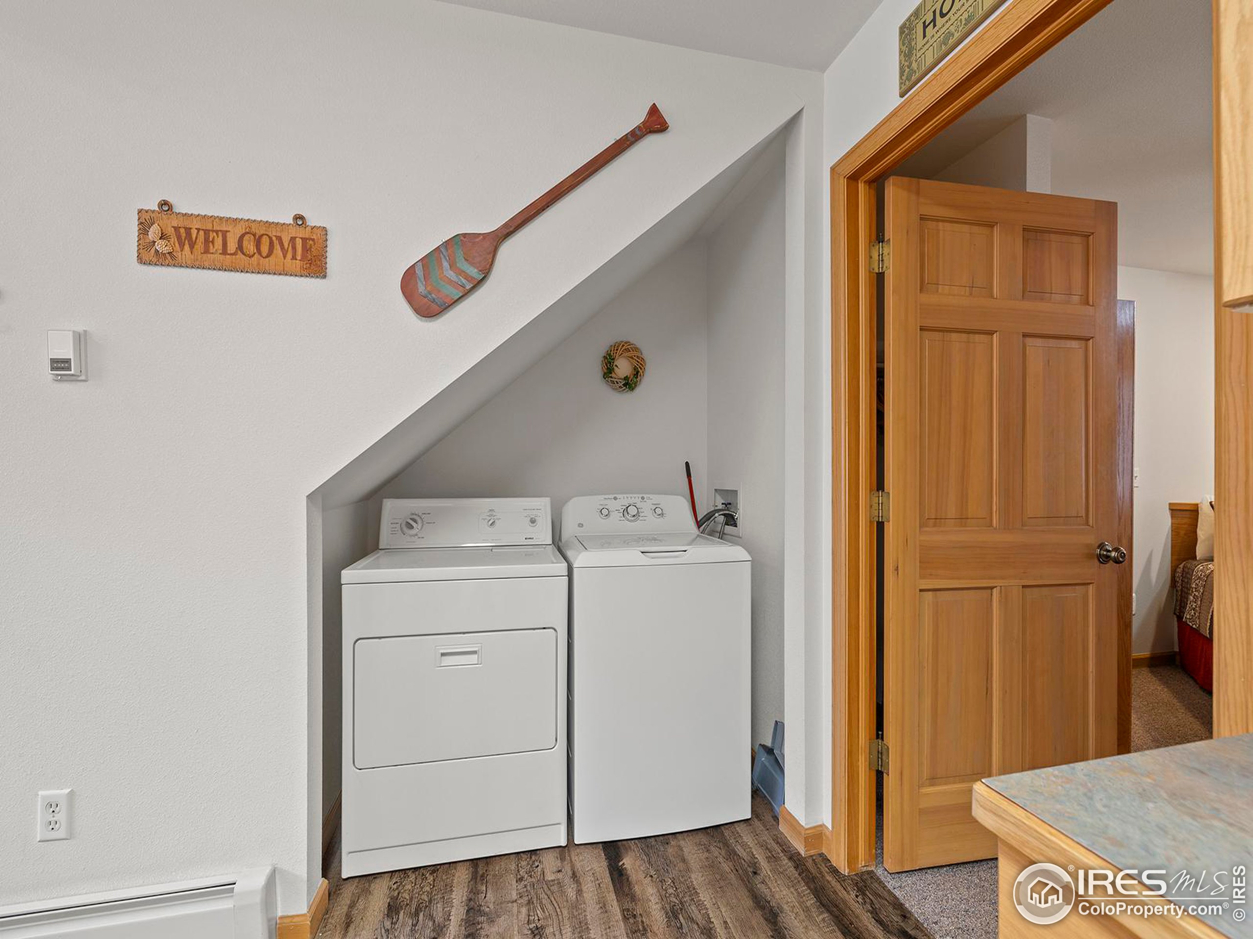 2120 Fall River Rd 6