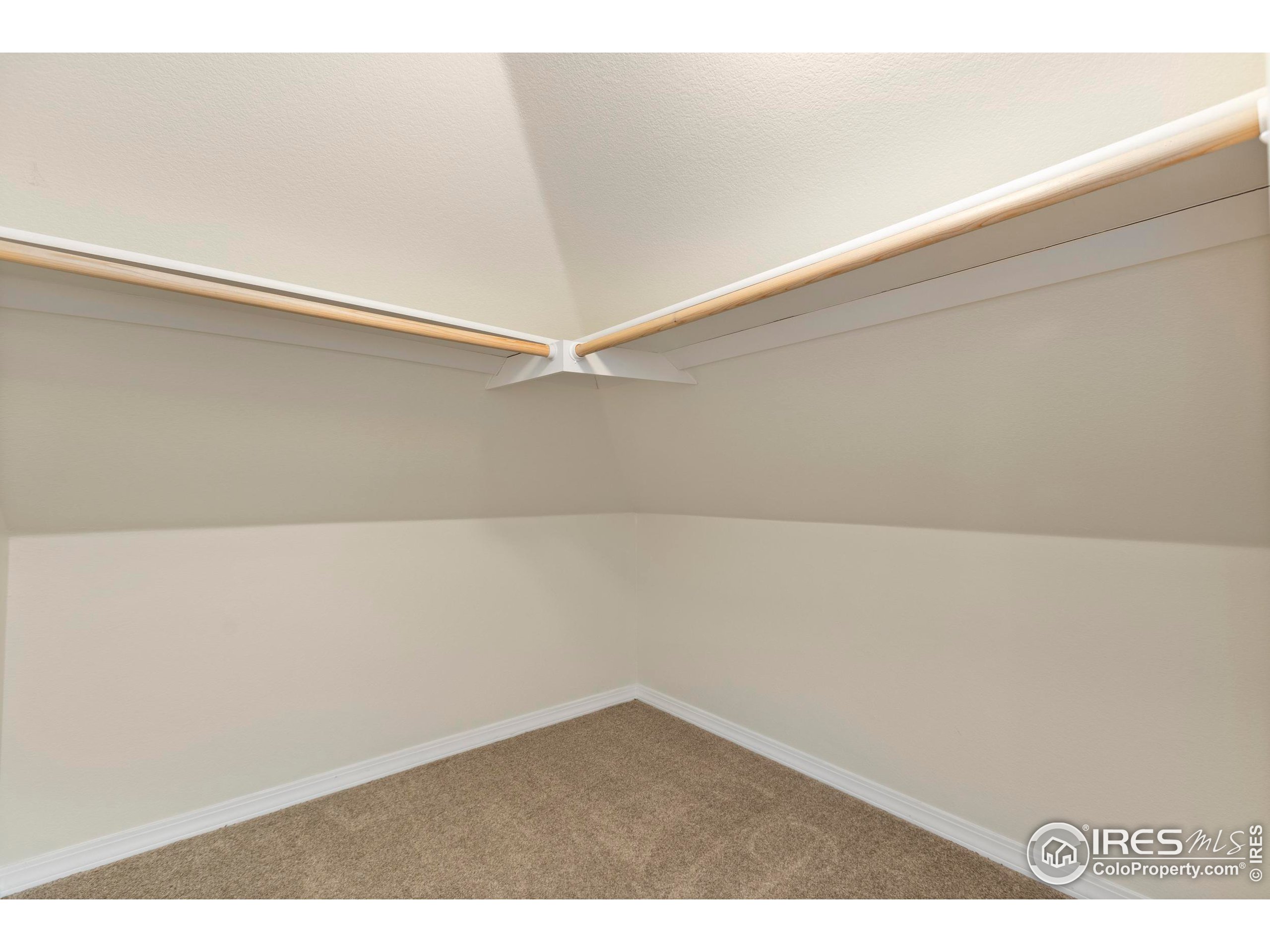 5220 Boardwalk Dr G-31