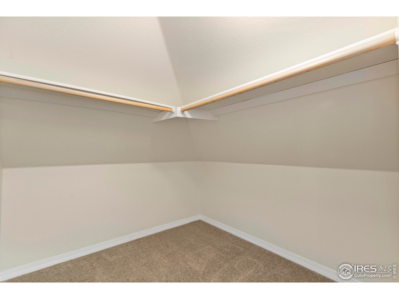 5220 Boardwalk Dr G-31