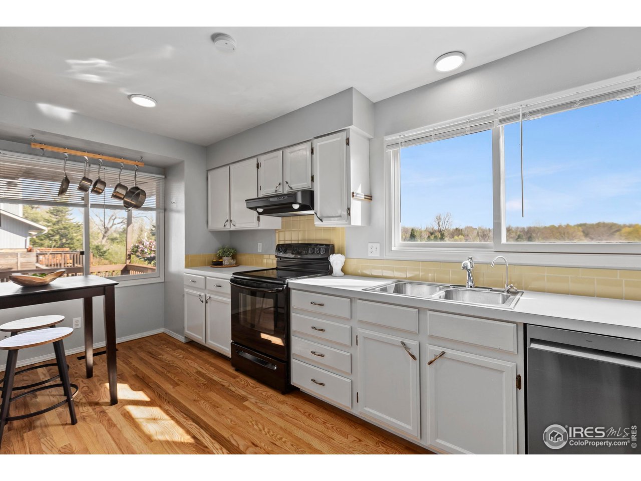 5332 Fossil Ridge Dr