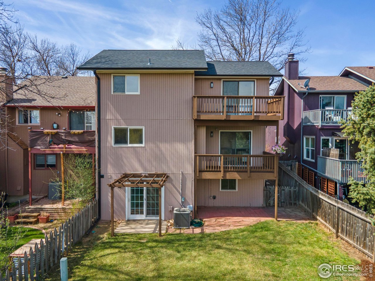 5332 Fossil Ridge Dr