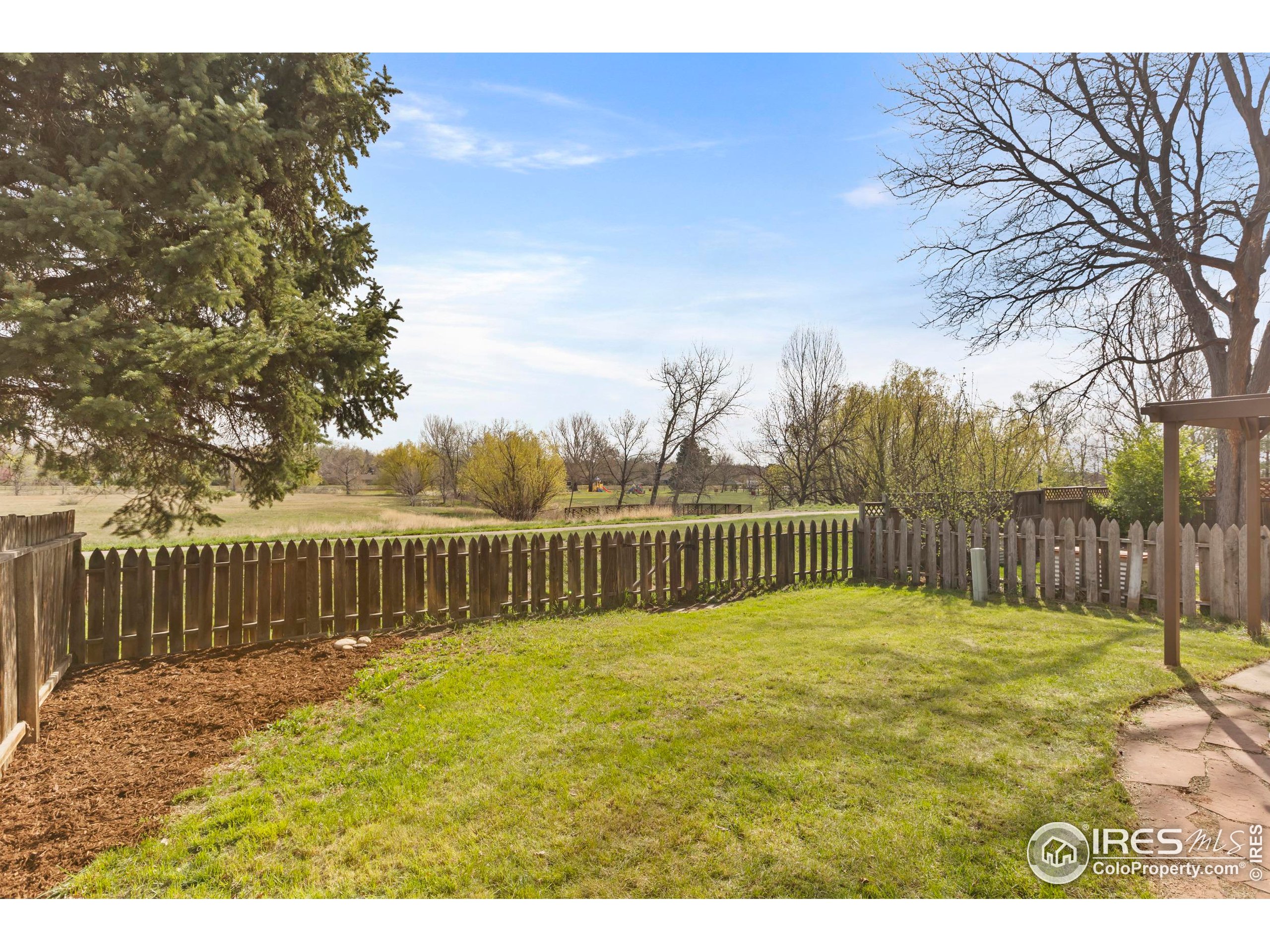 5332 Fossil Ridge Dr