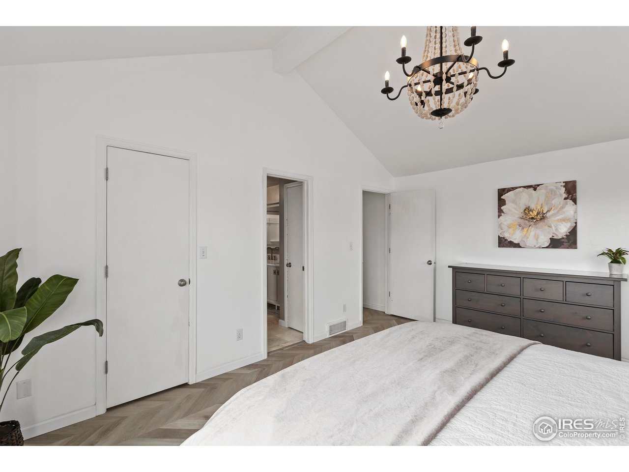 5332 Fossil Ridge Dr