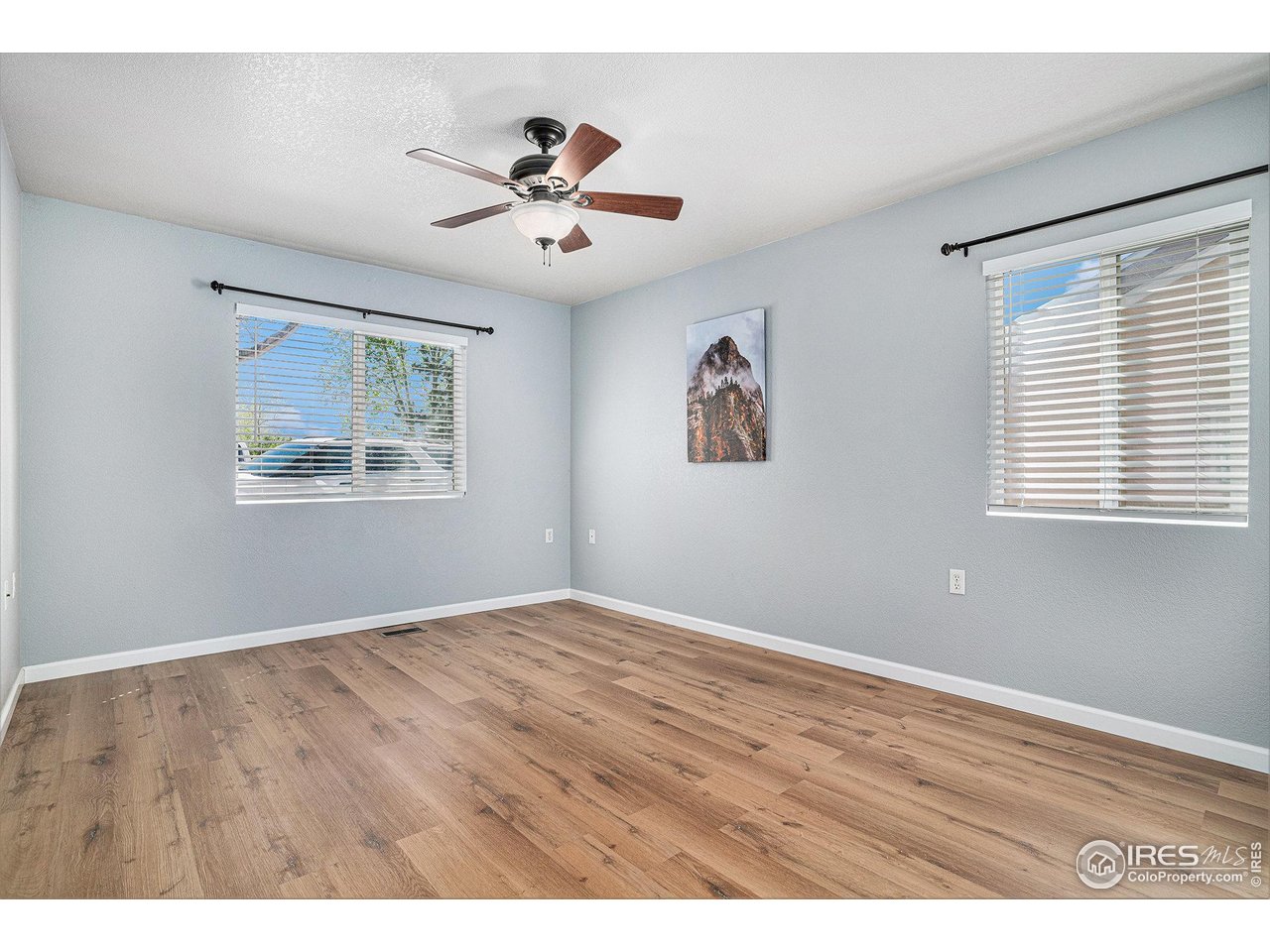 709 Crown Ridge Ln 1