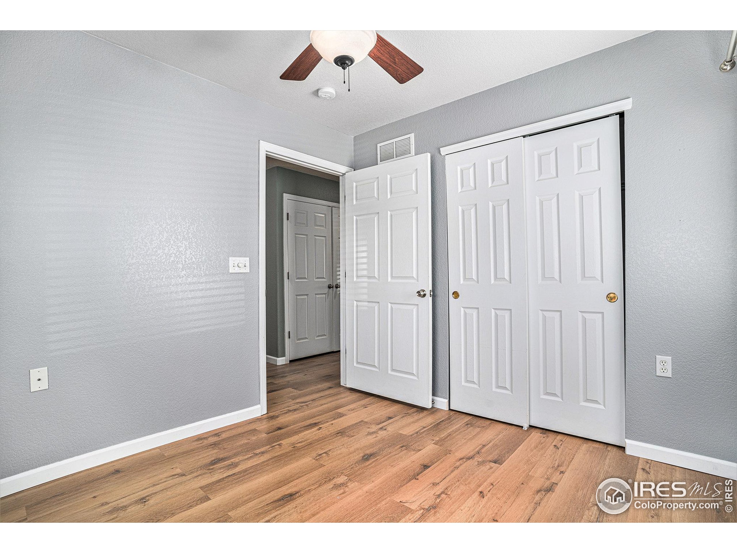 709 Crown Ridge Ln 1