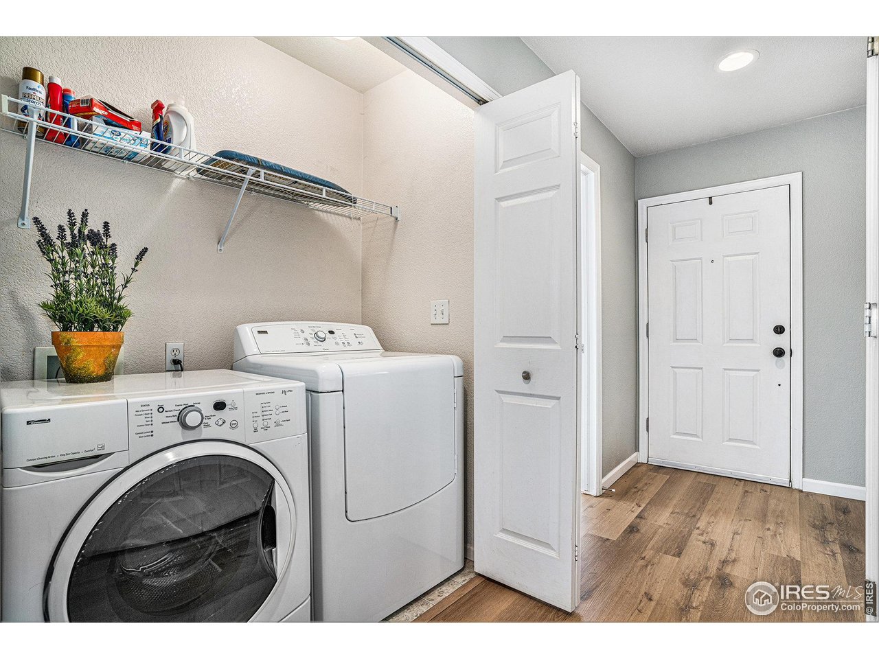 709 Crown Ridge Ln 1