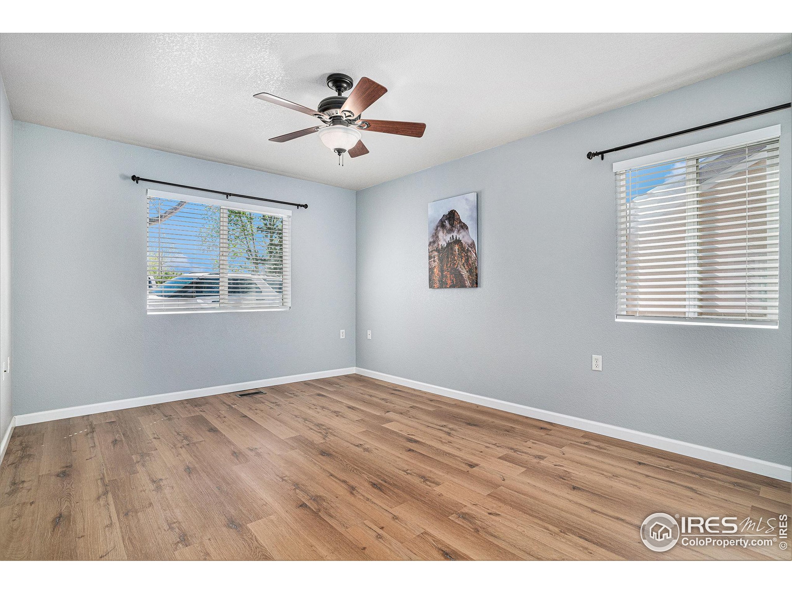 709 Crown Ridge Ln 1