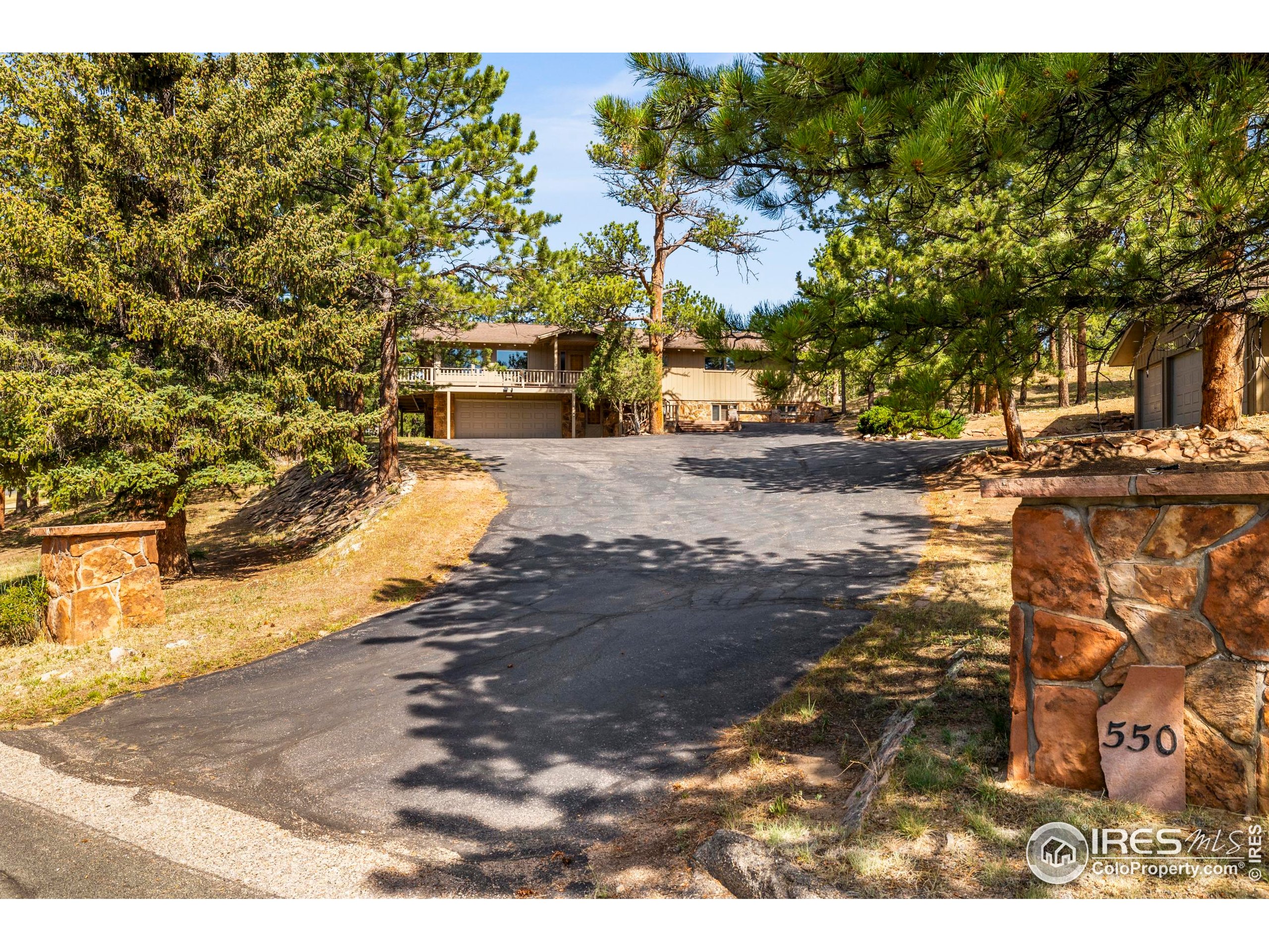 550 Grand Estates Dr