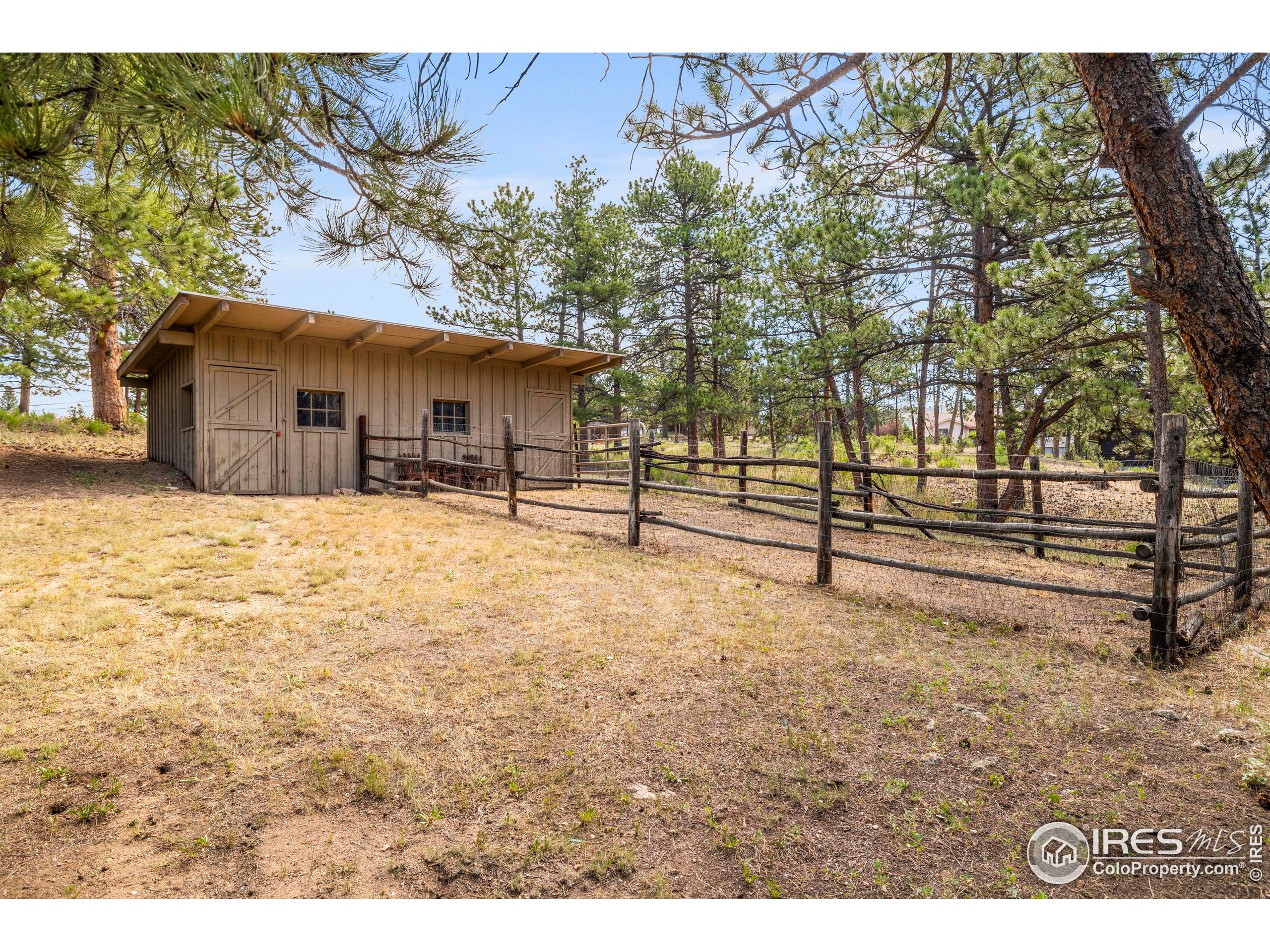 550 Grand Estates Dr