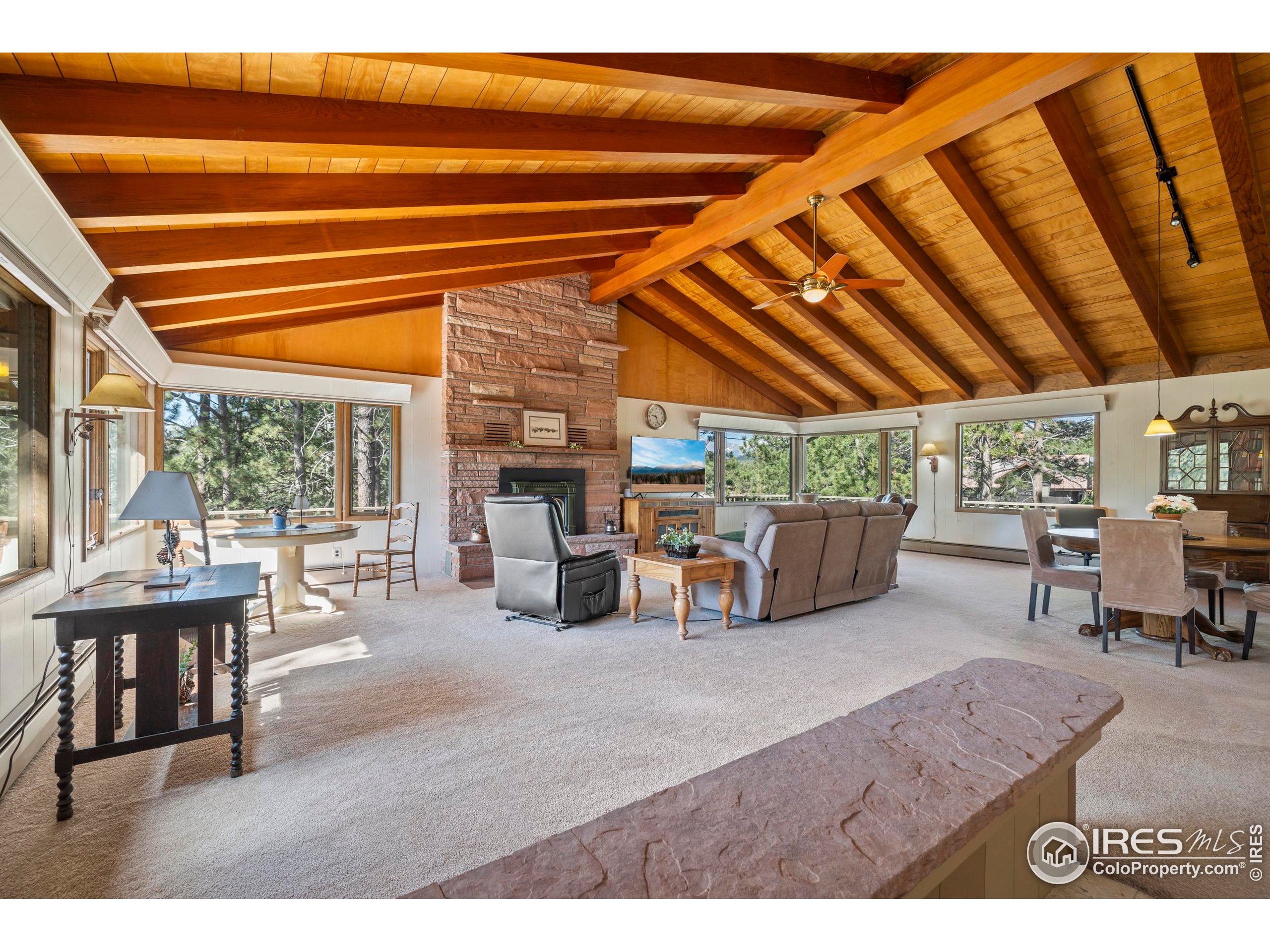 550 Grand Estates Dr