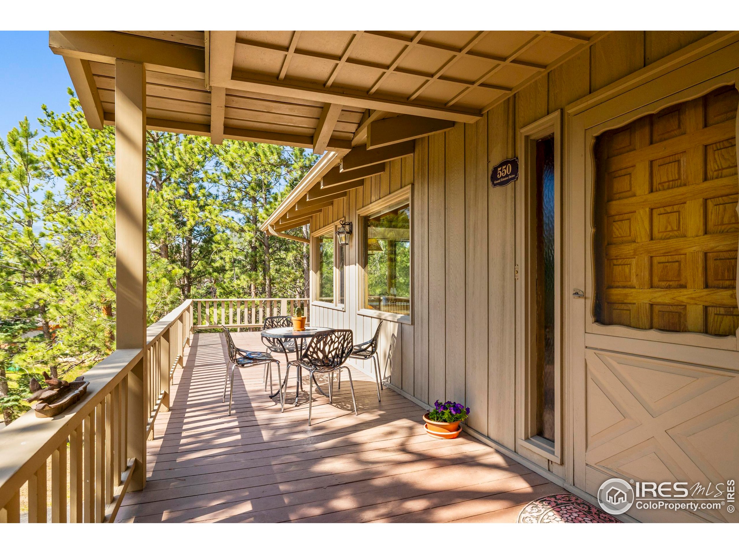 550 Grand Estates Dr