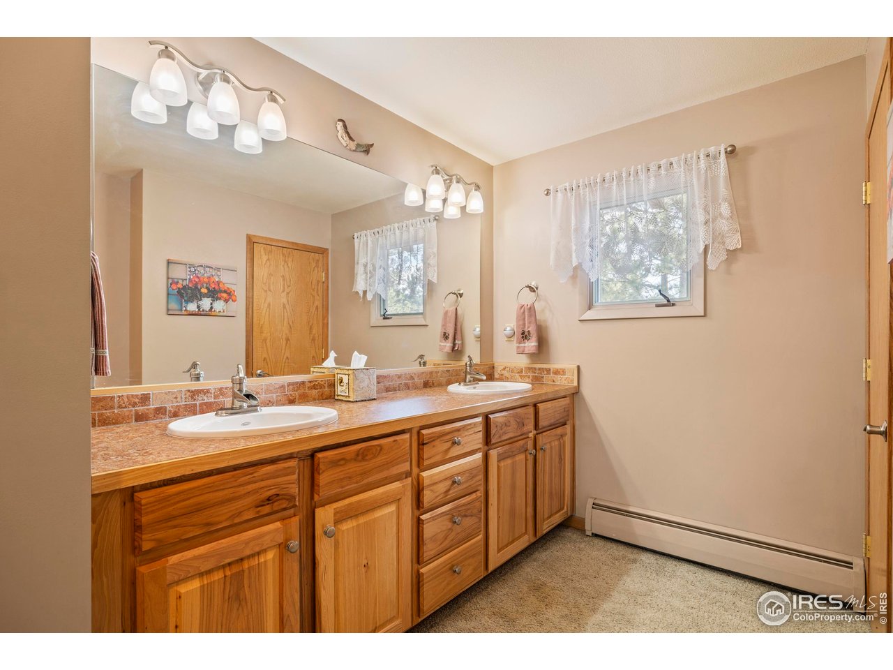 550 Grand Estates Dr