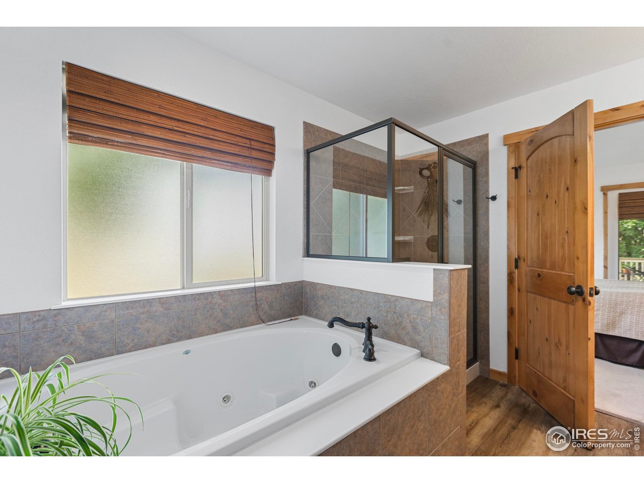 1700 Dolores River Dr