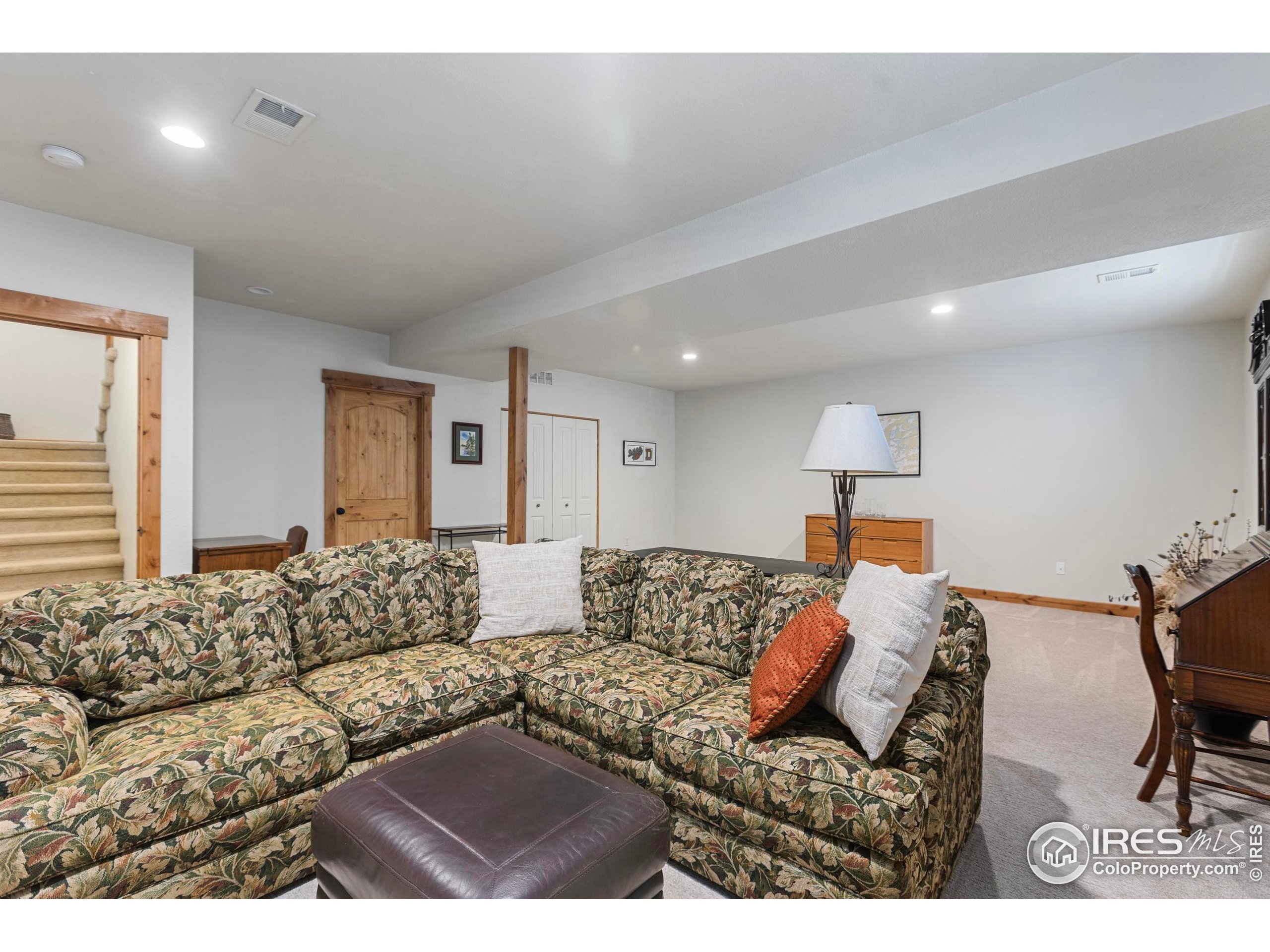 1700 Dolores River Dr