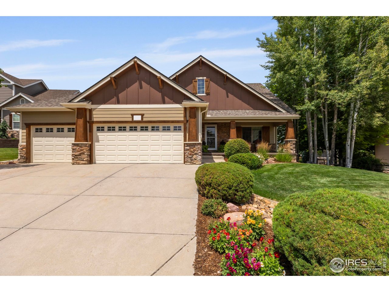 1700 Dolores River Dr