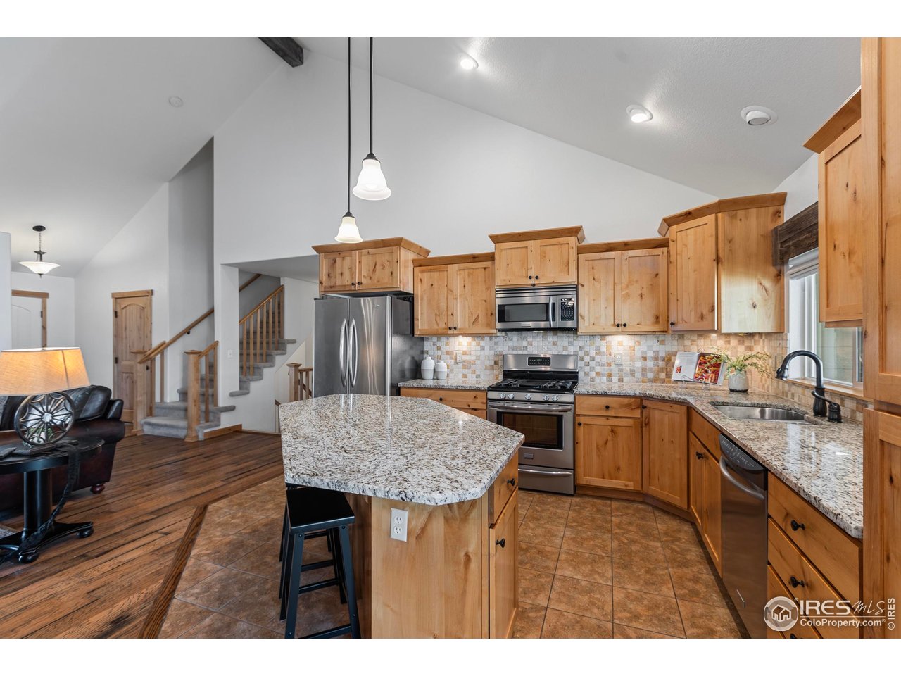 1700 Dolores River Dr