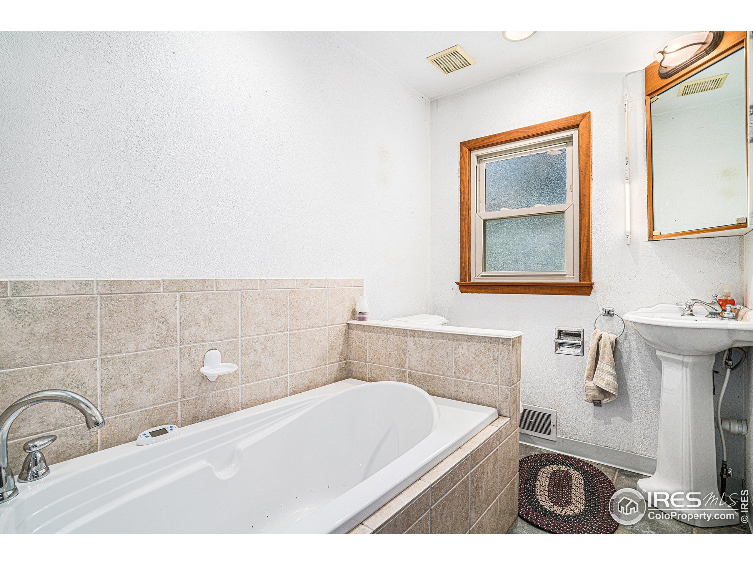 143 Waltonia Rd