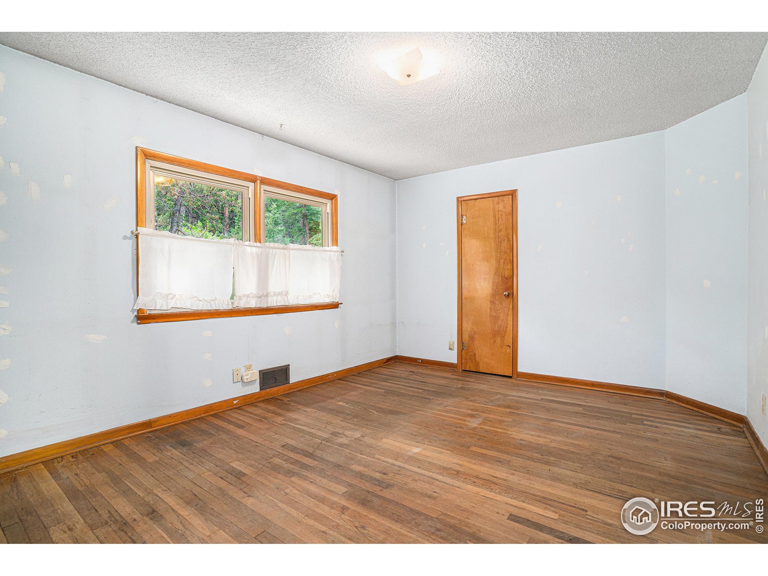 143 Waltonia Rd