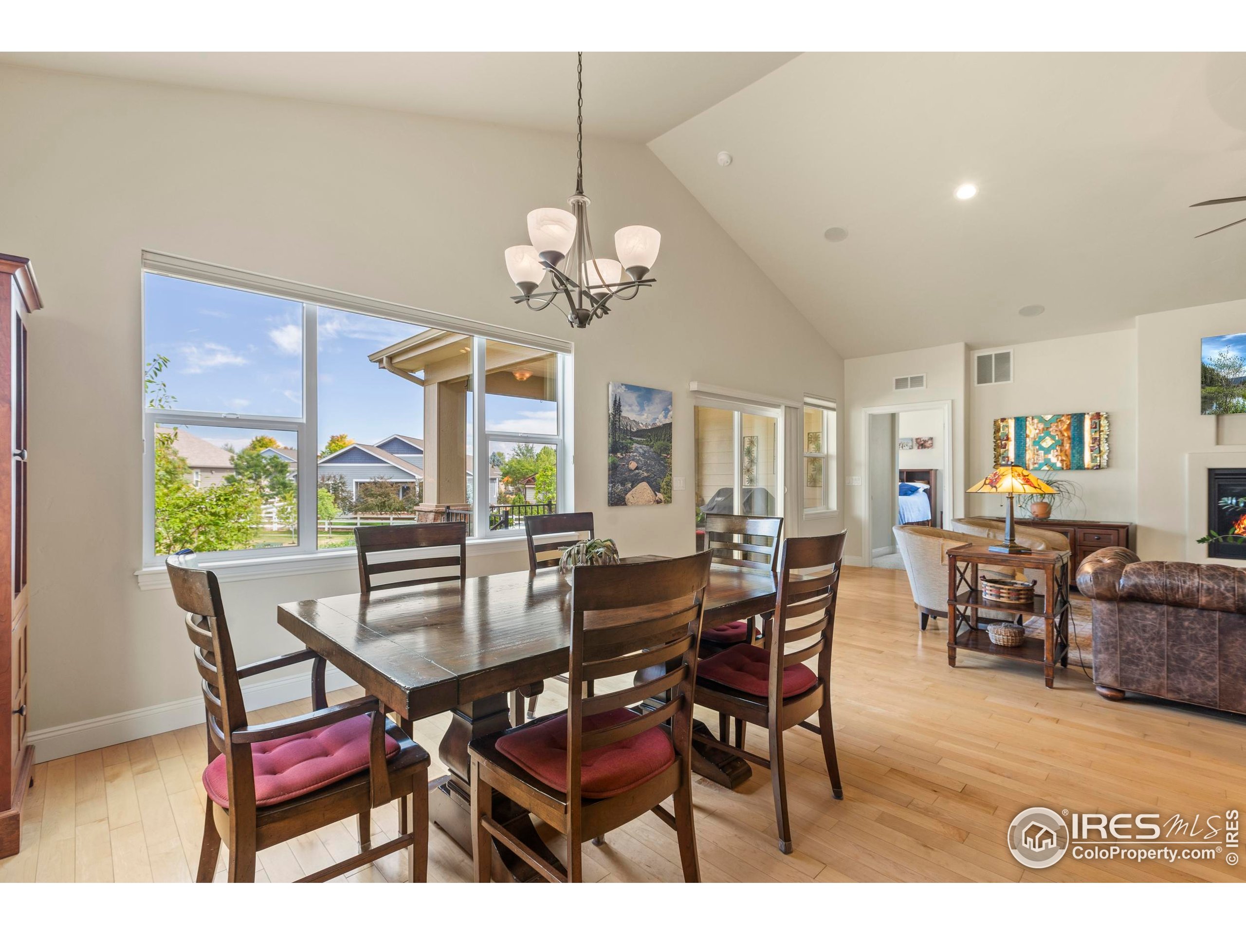 1340 Leahy Dr