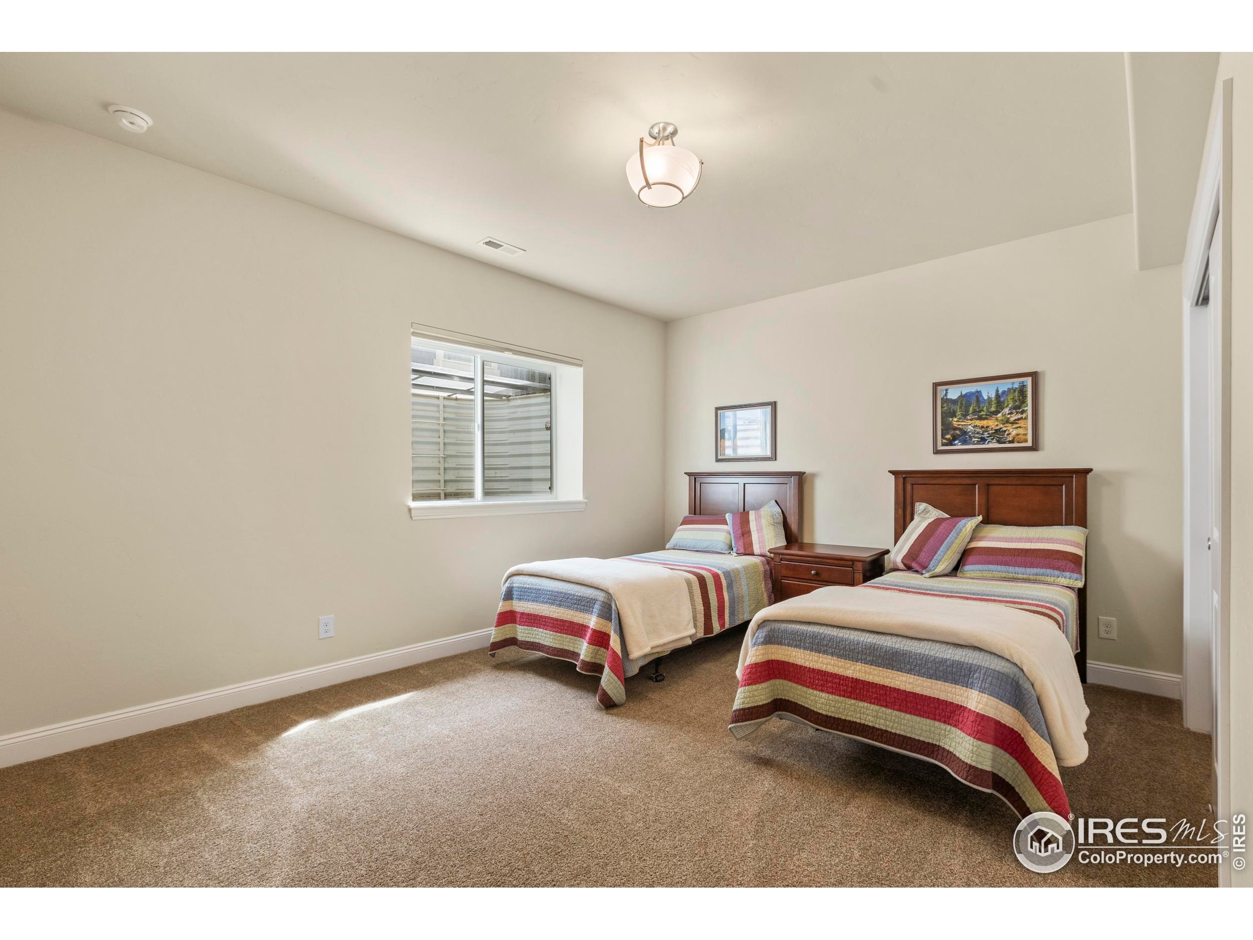 1340 Leahy Dr