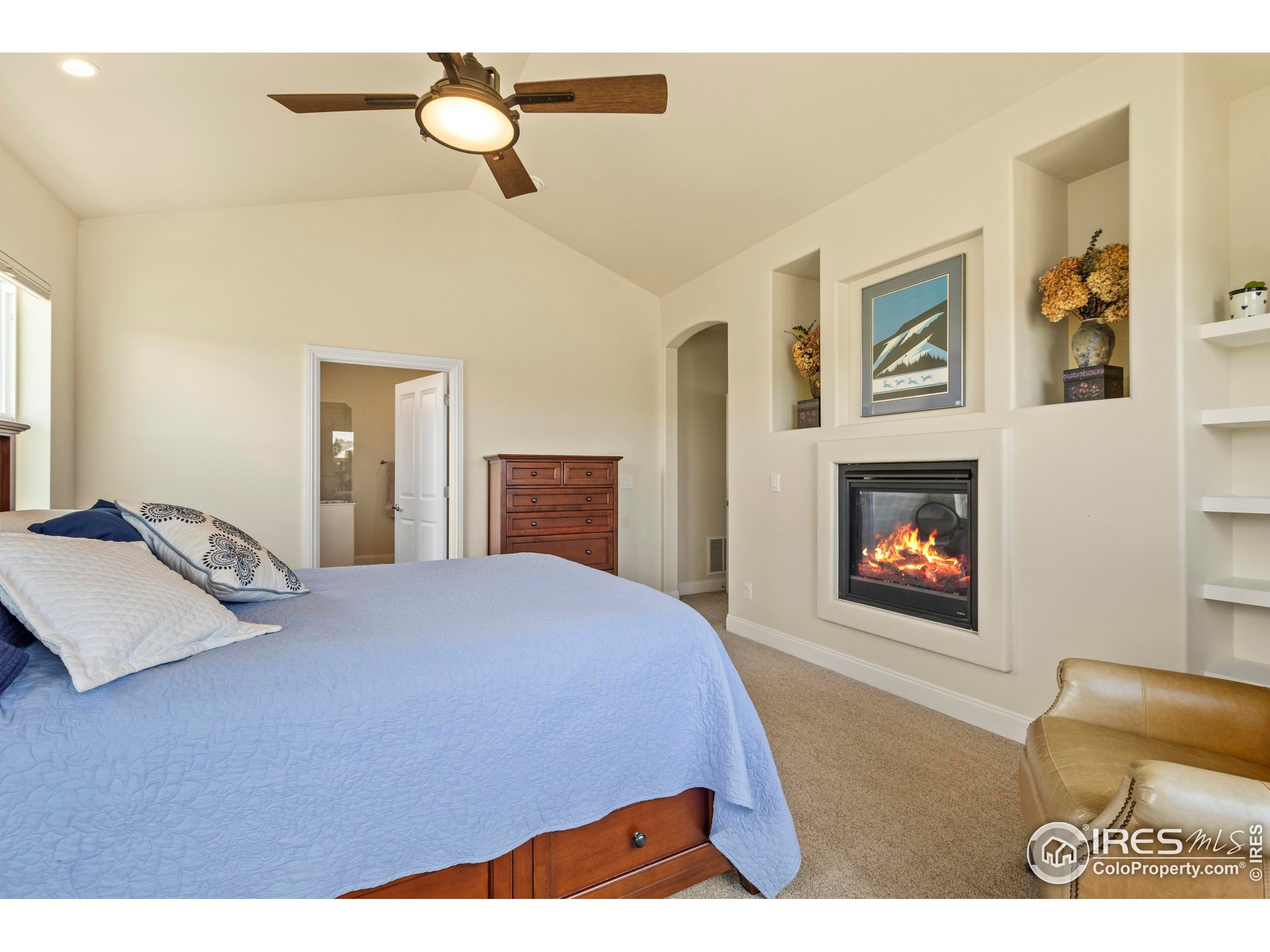 1340 Leahy Dr