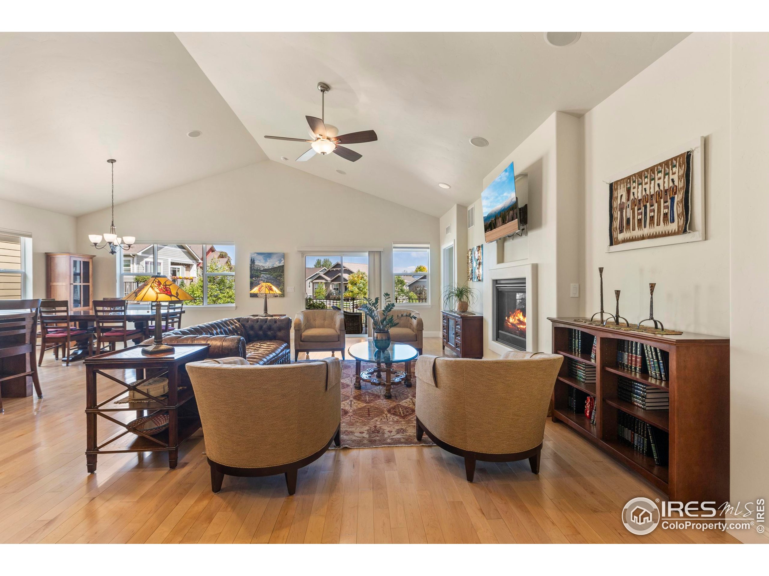 1340 Leahy Dr