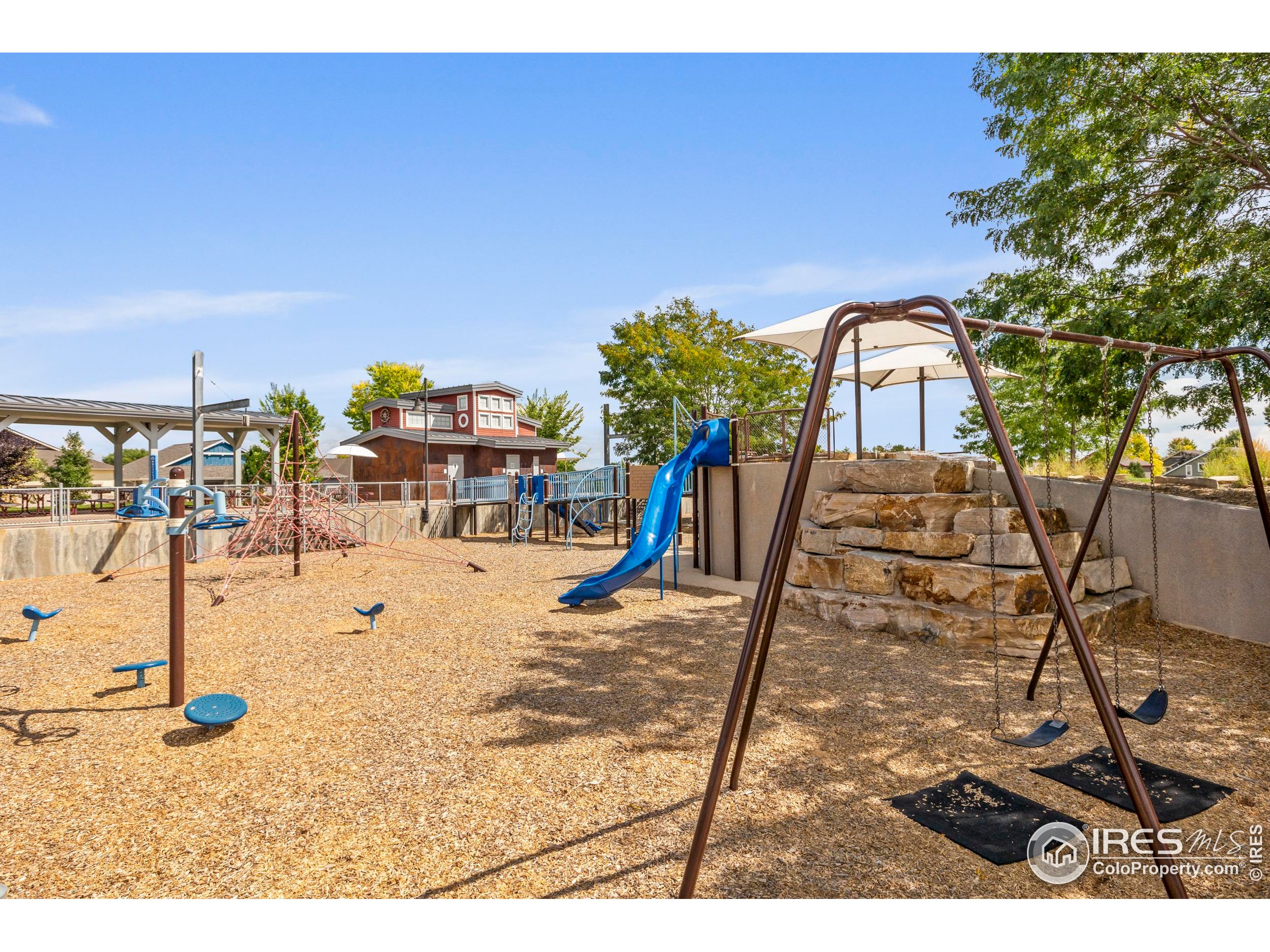1340 Leahy Dr