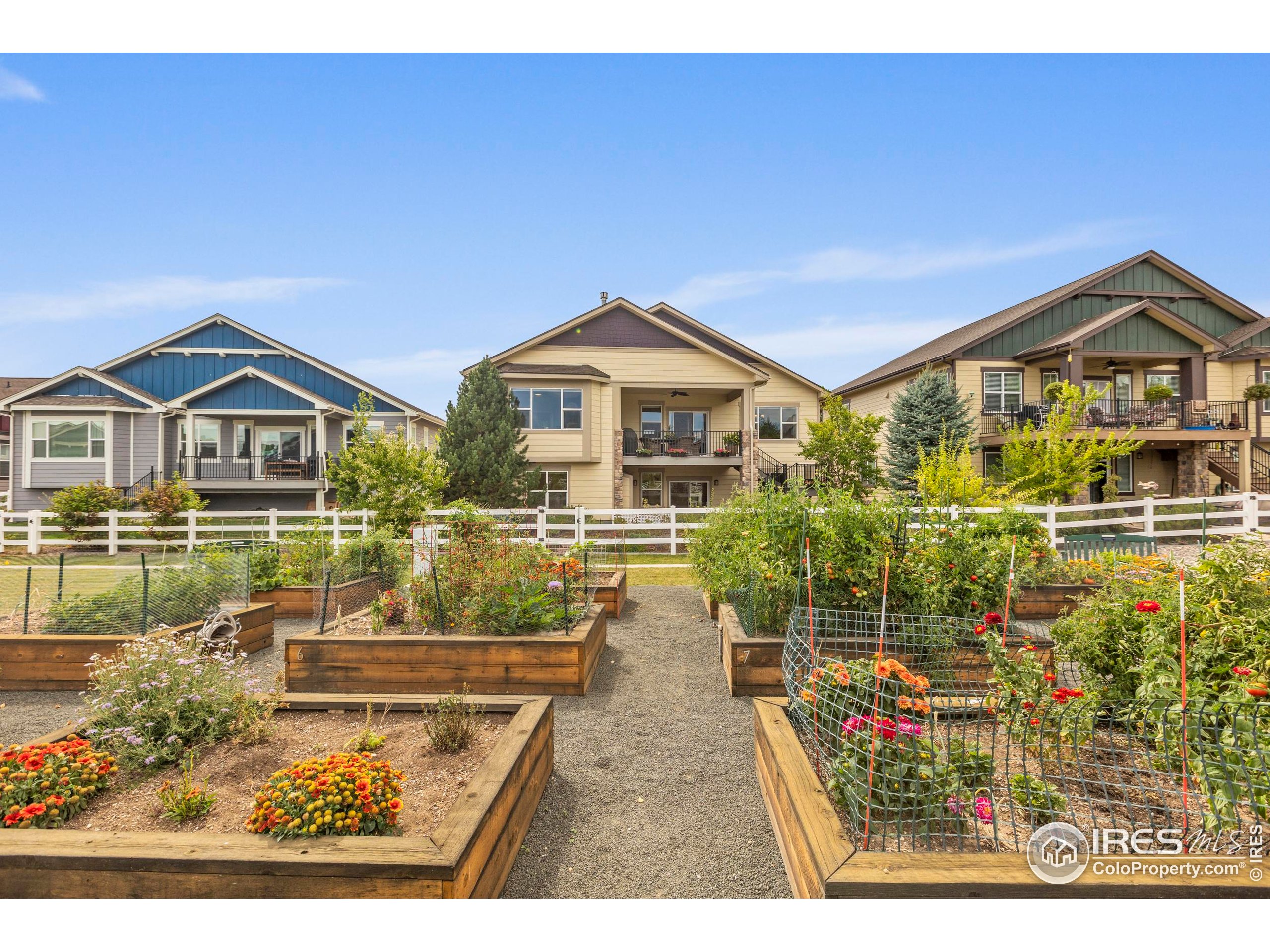 1340 Leahy Dr