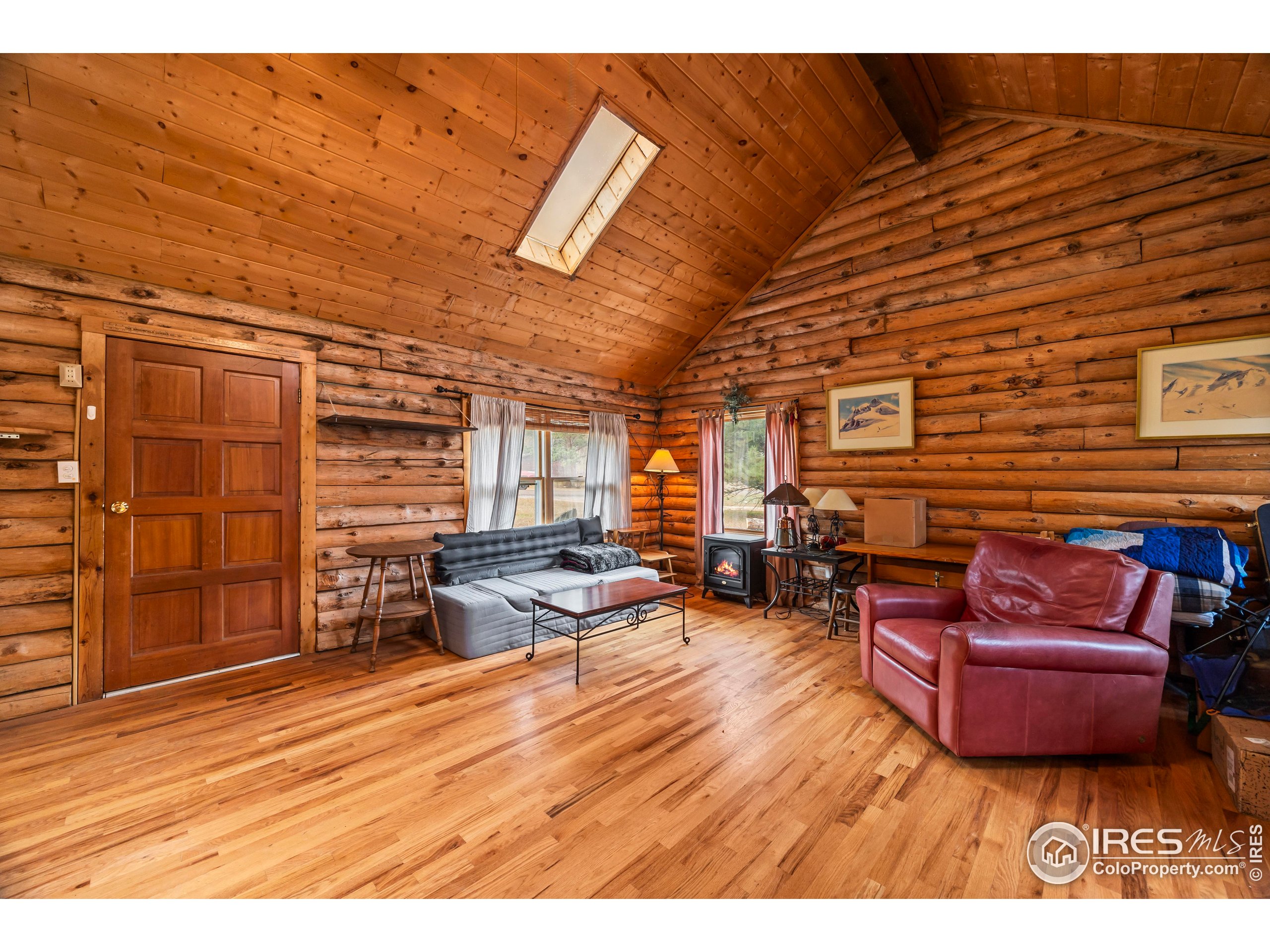 1575 Lower Broadview Rd