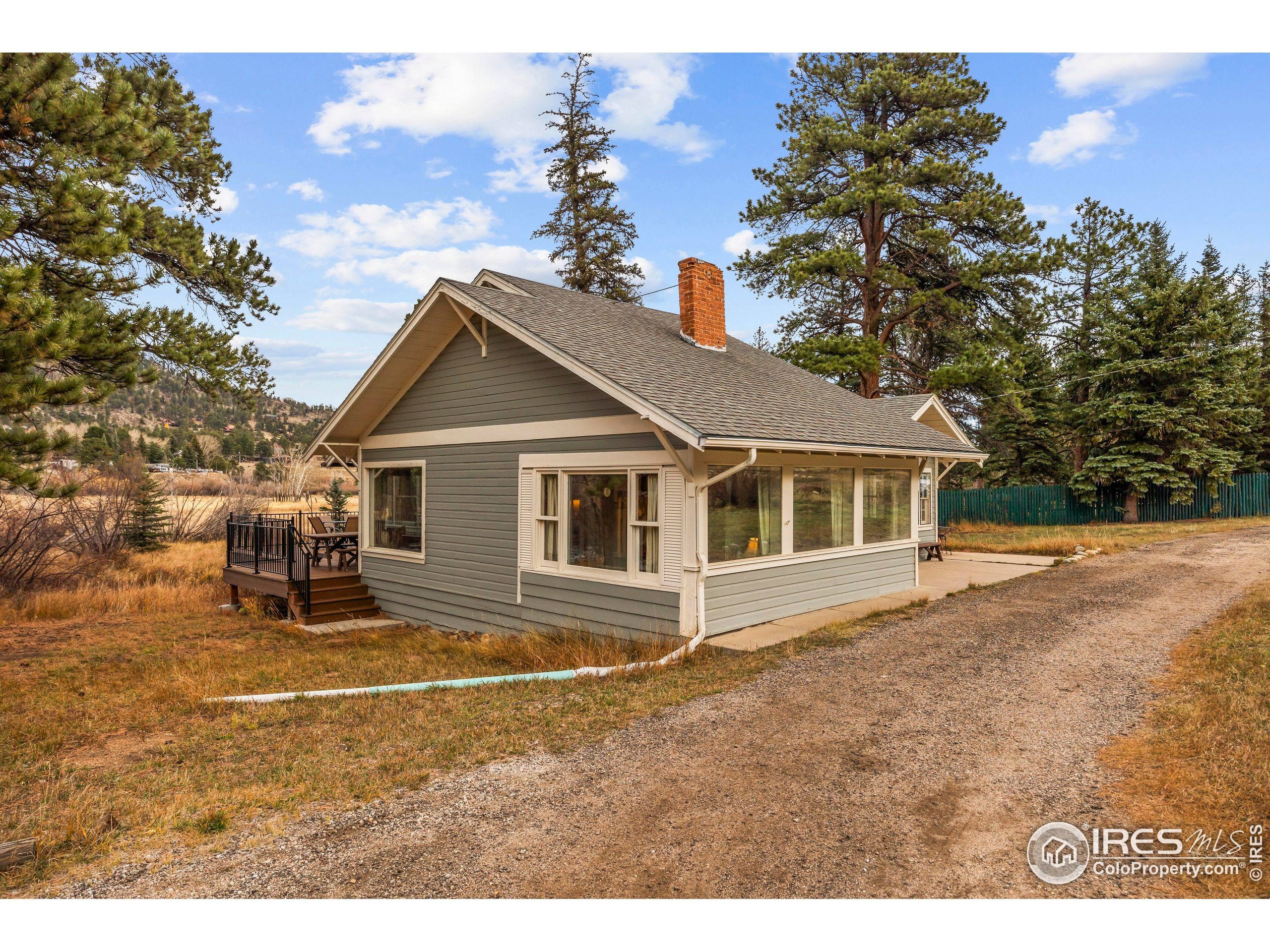 1575 Lower Broadview Rd