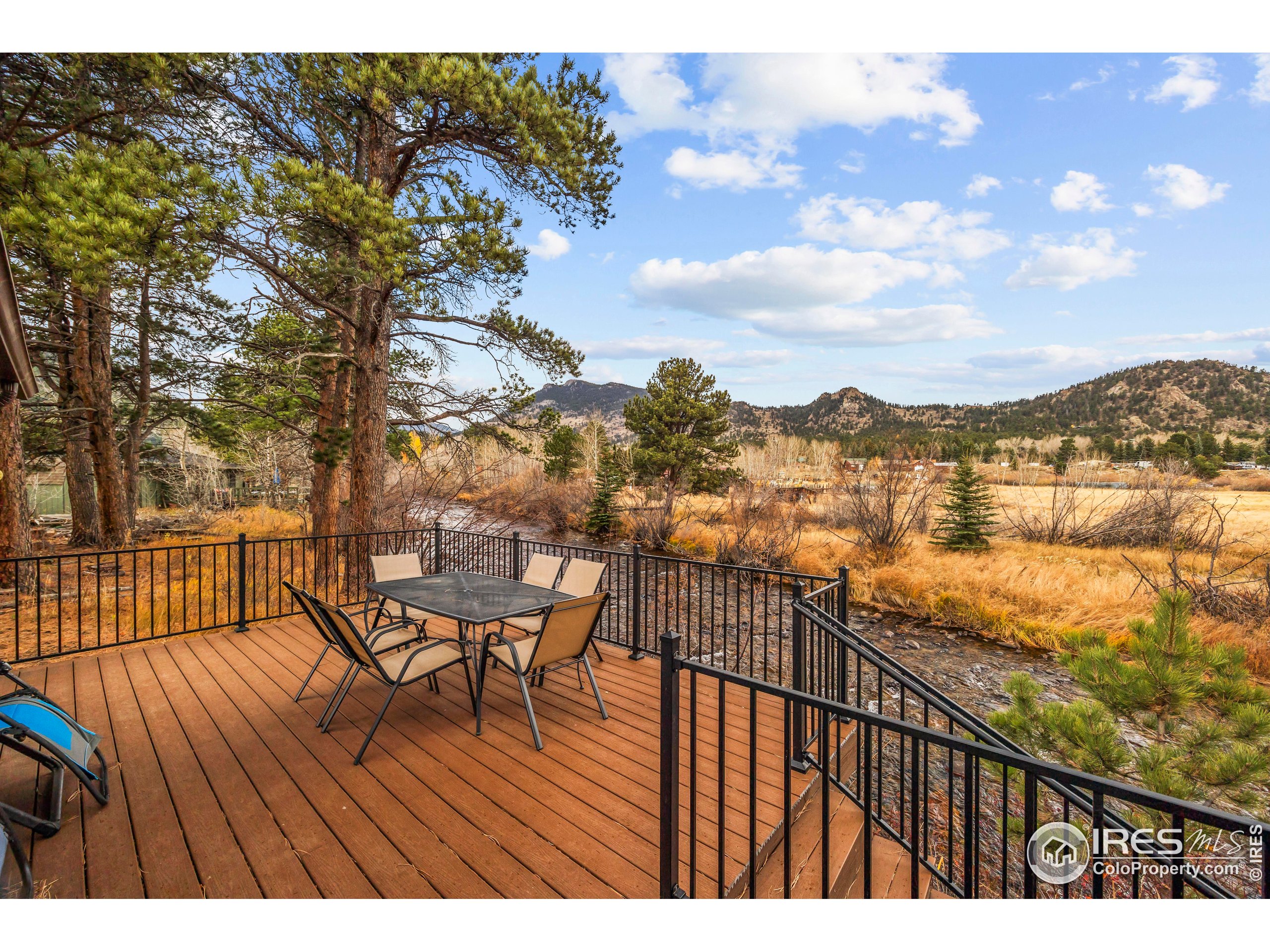 1575 Lower Broadview Rd