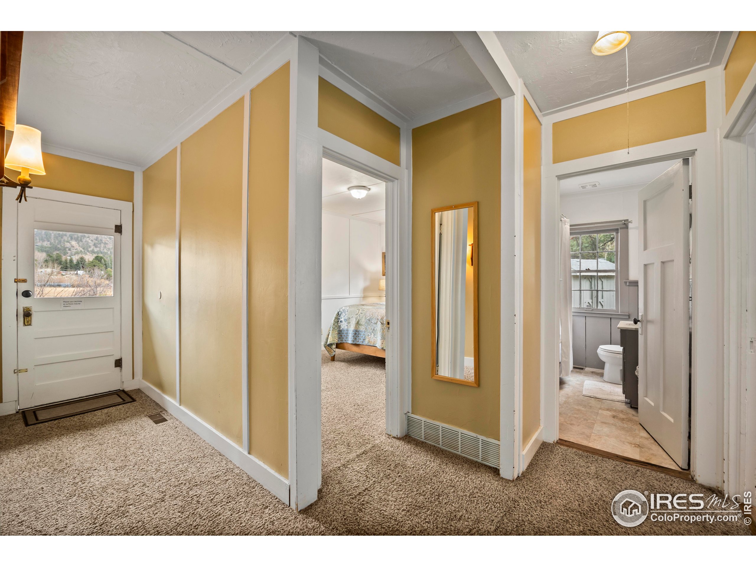 1575 Lower Broadview Rd