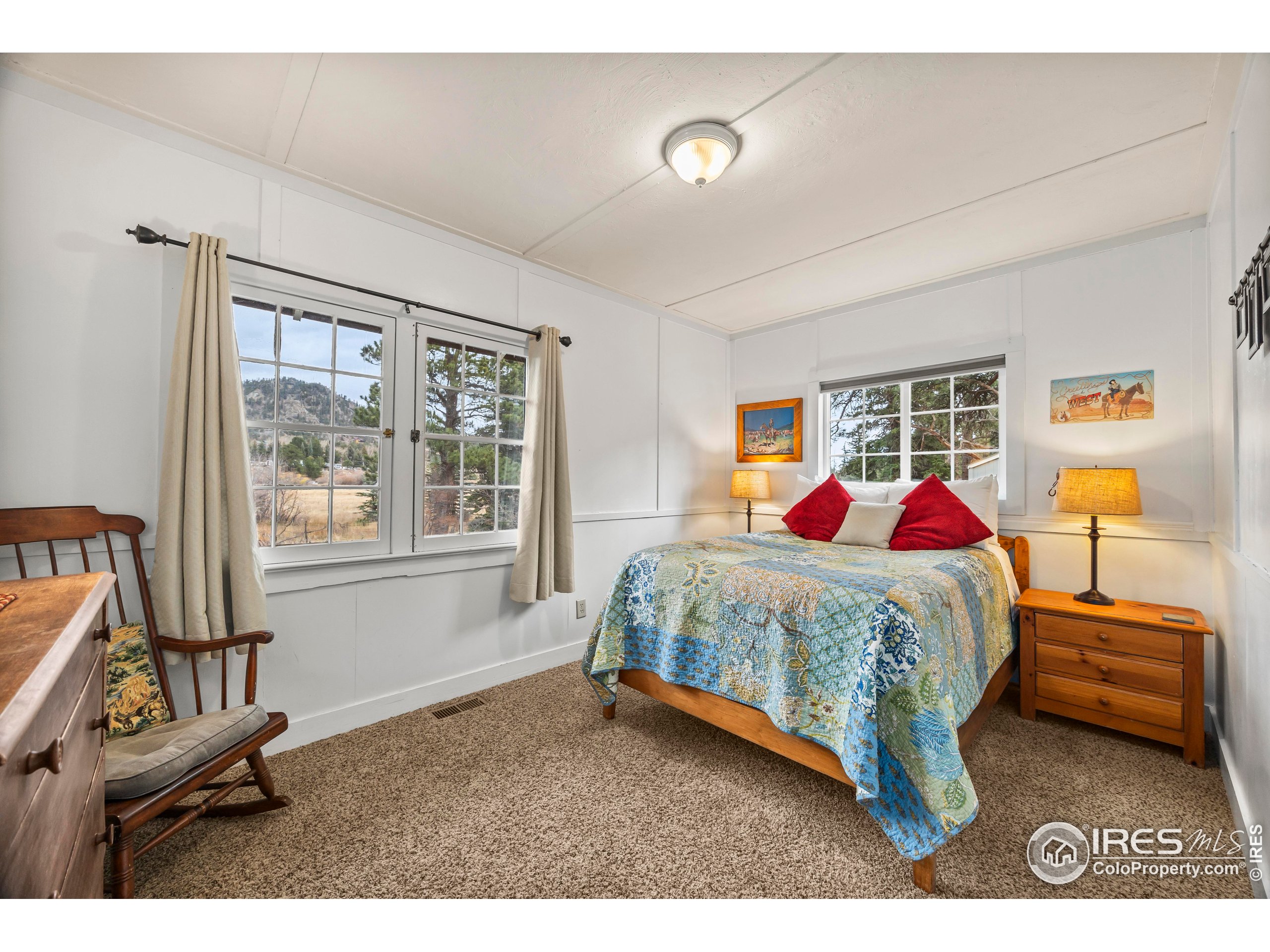 1575 Lower Broadview Rd