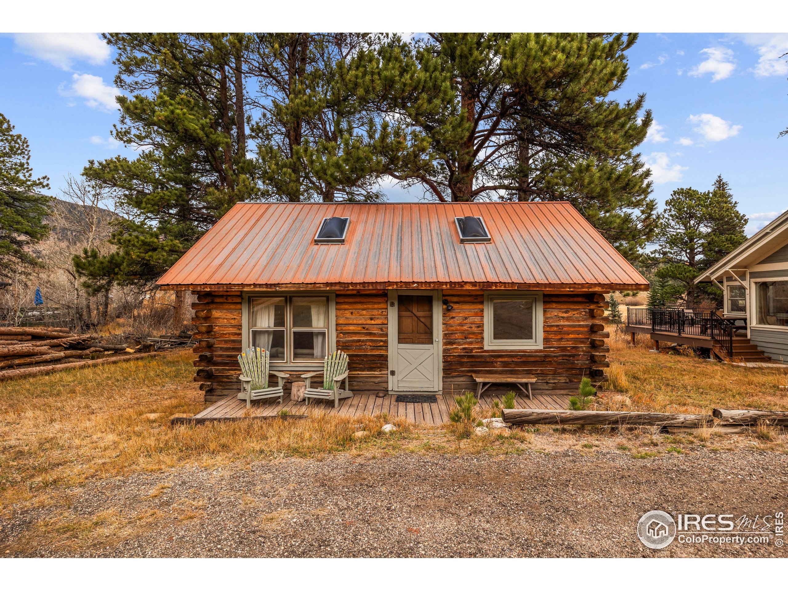 1575 Lower Broadview Rd