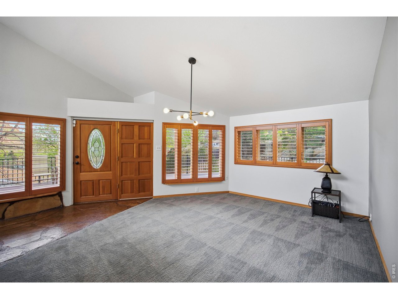4717 Bay View Dr