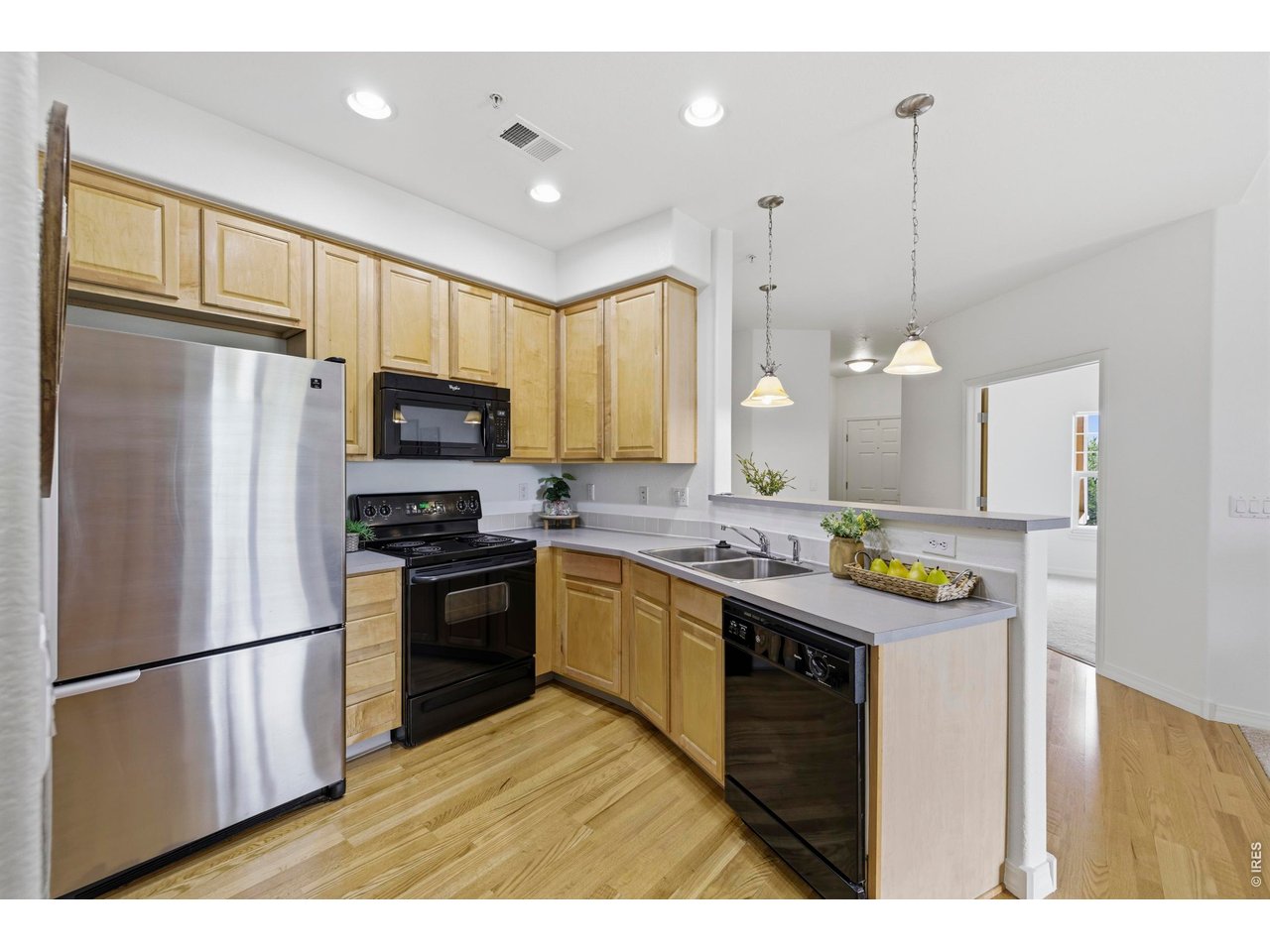 5220 Boardwalk Dr I-34