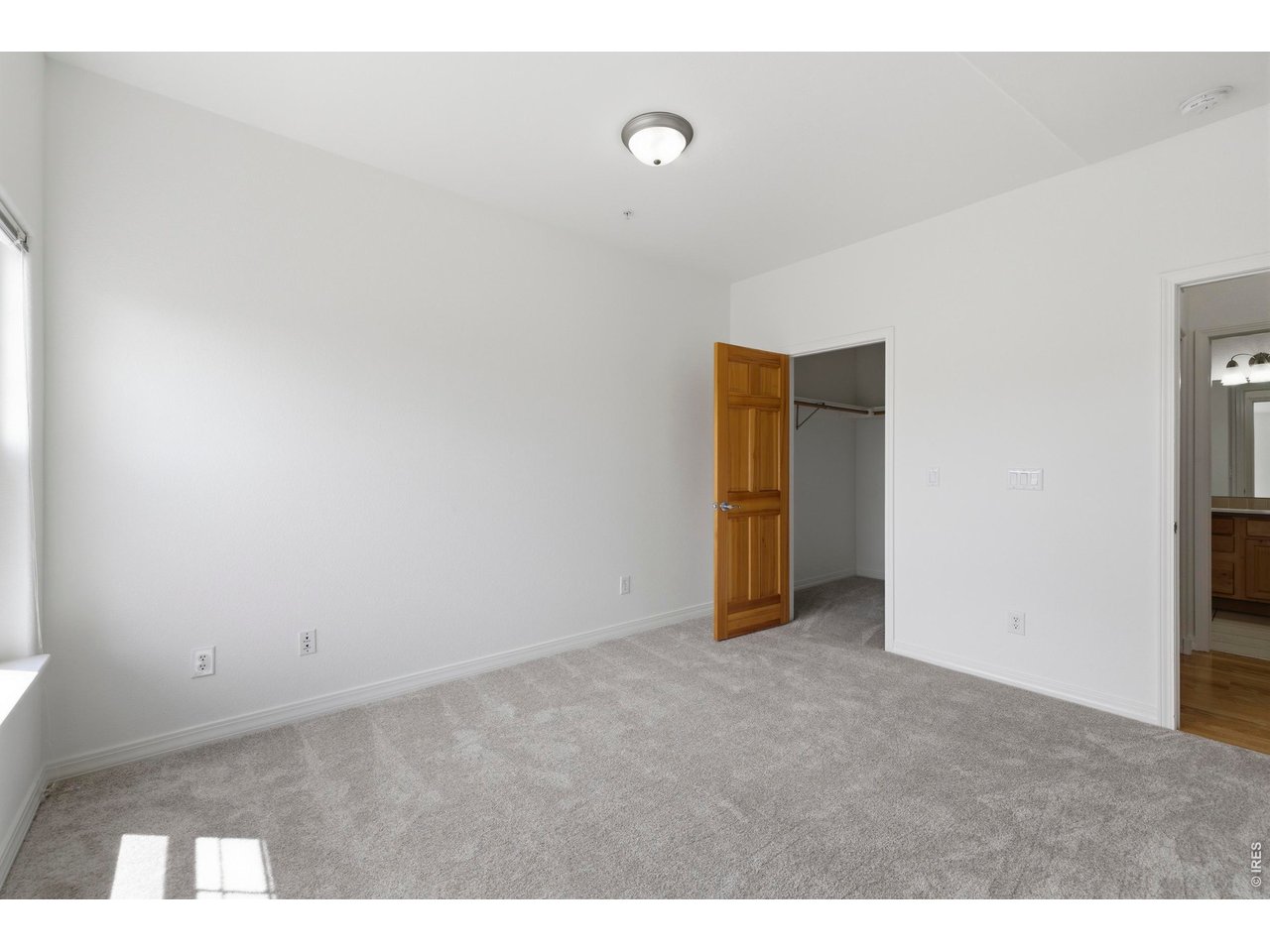 5220 Boardwalk Dr I-34