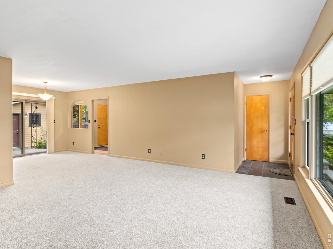 414 W 13th St
