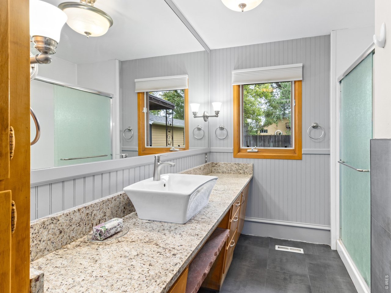 414 W 13th St