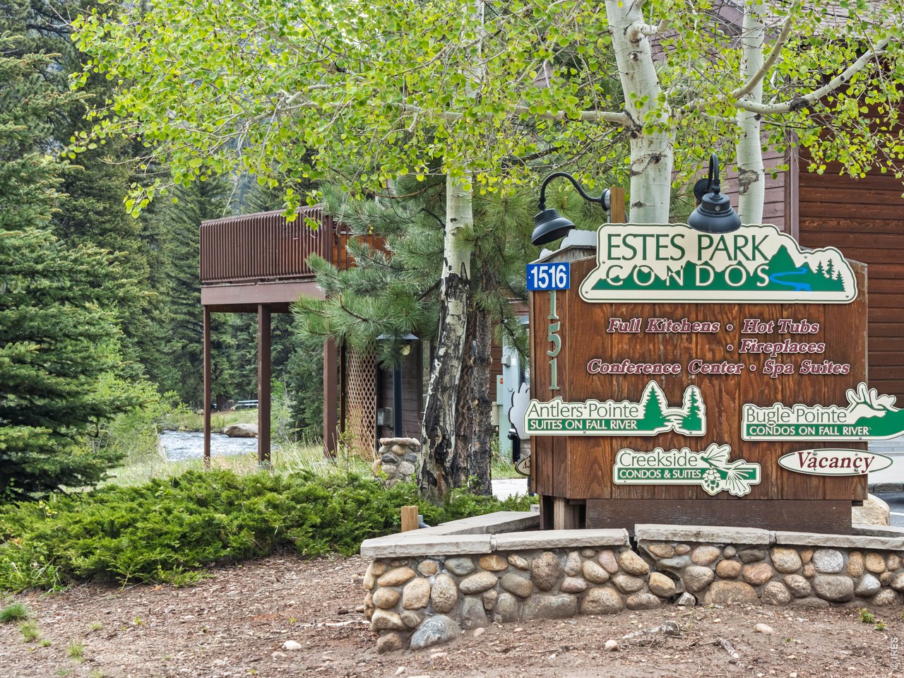 1516 Fish Hatchery Rd 1
