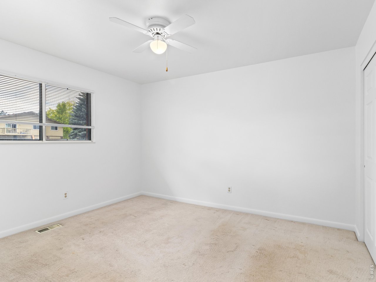 1024 Oxford Ln 52