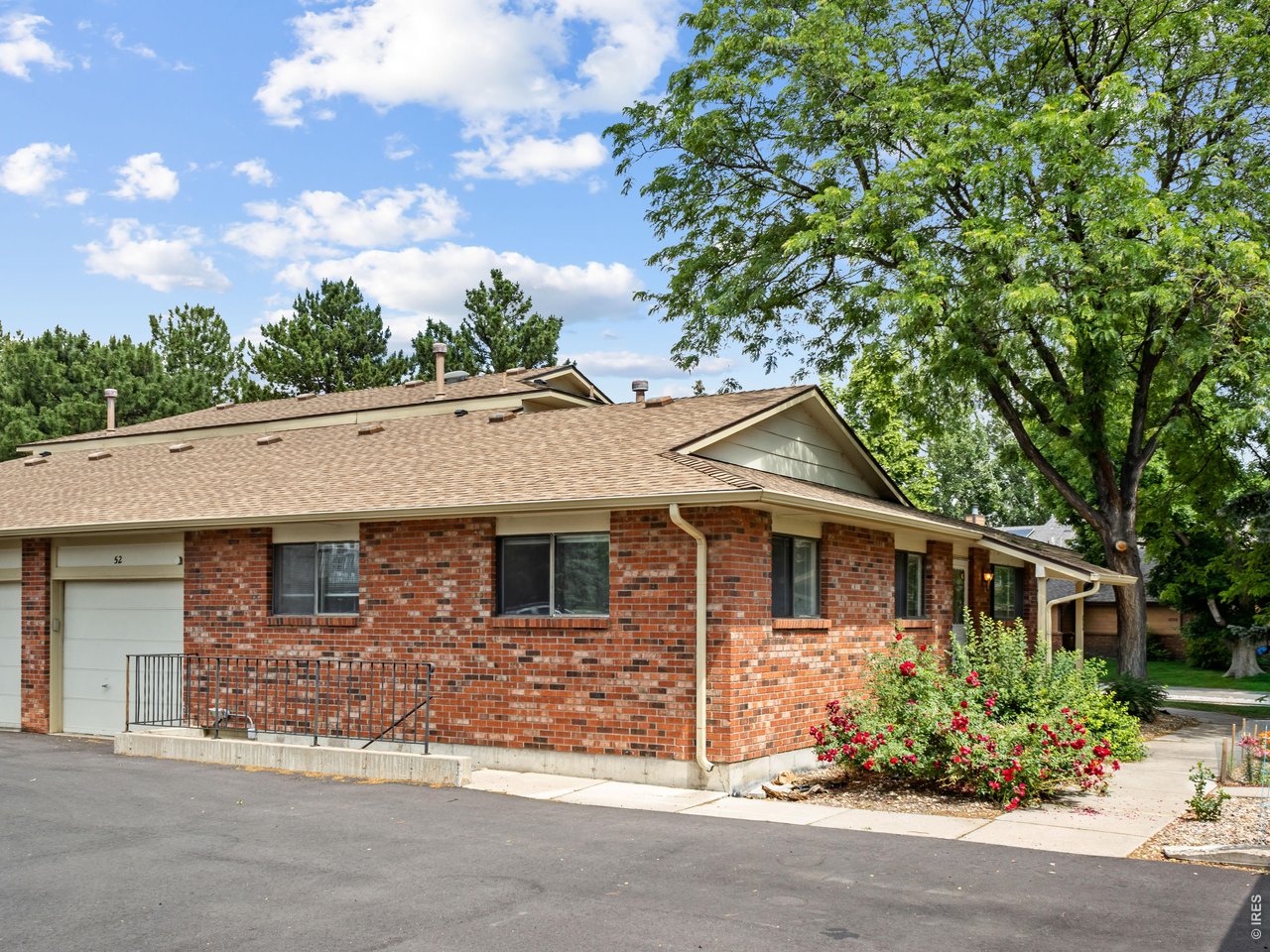 1024 Oxford Ln 52