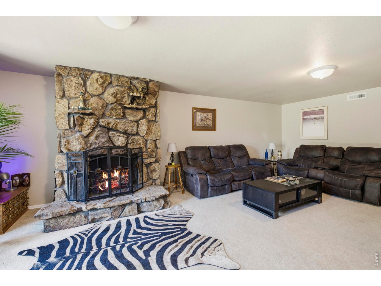 1643 Adriel Dr