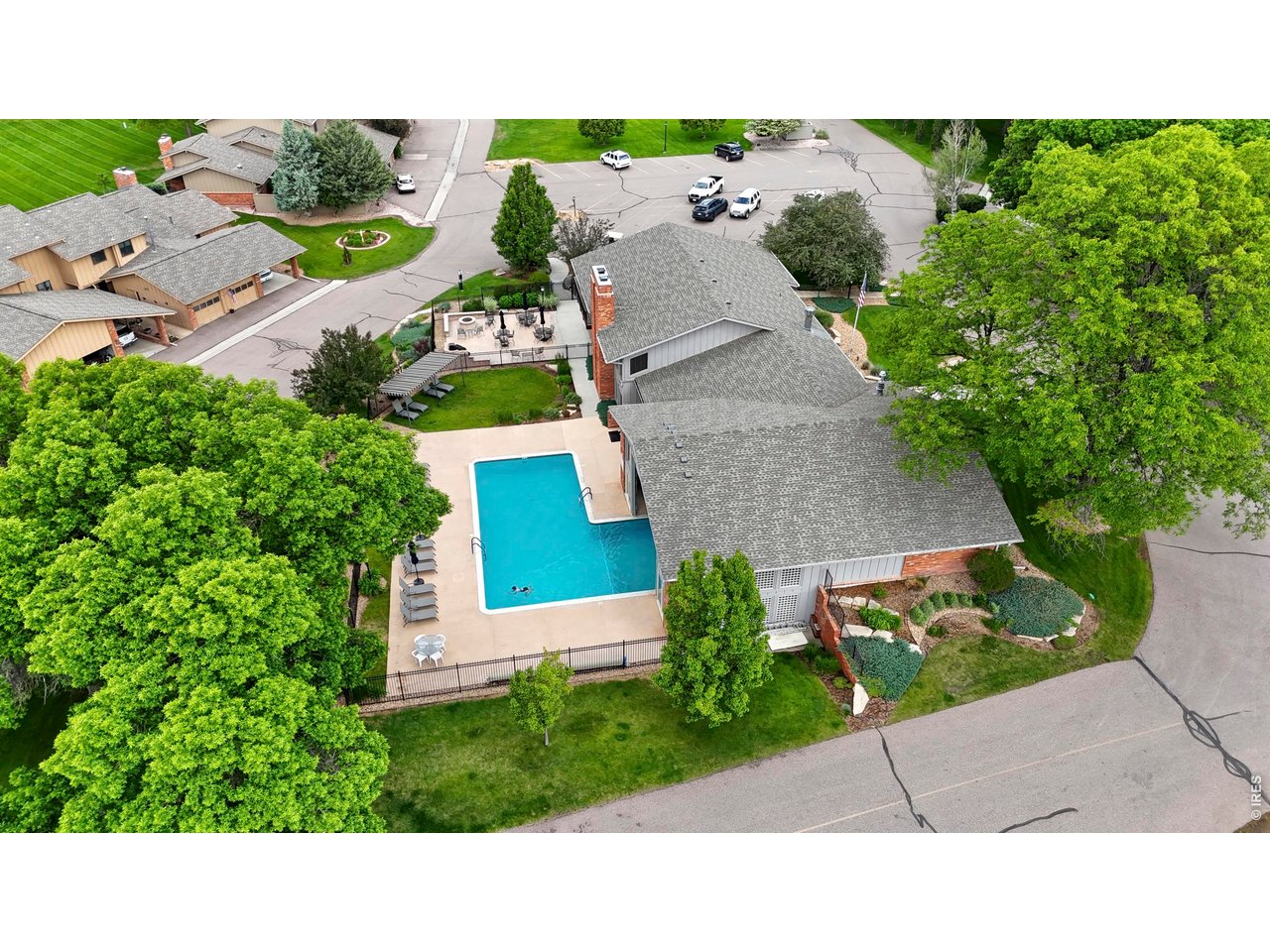 1643 Adriel Dr
