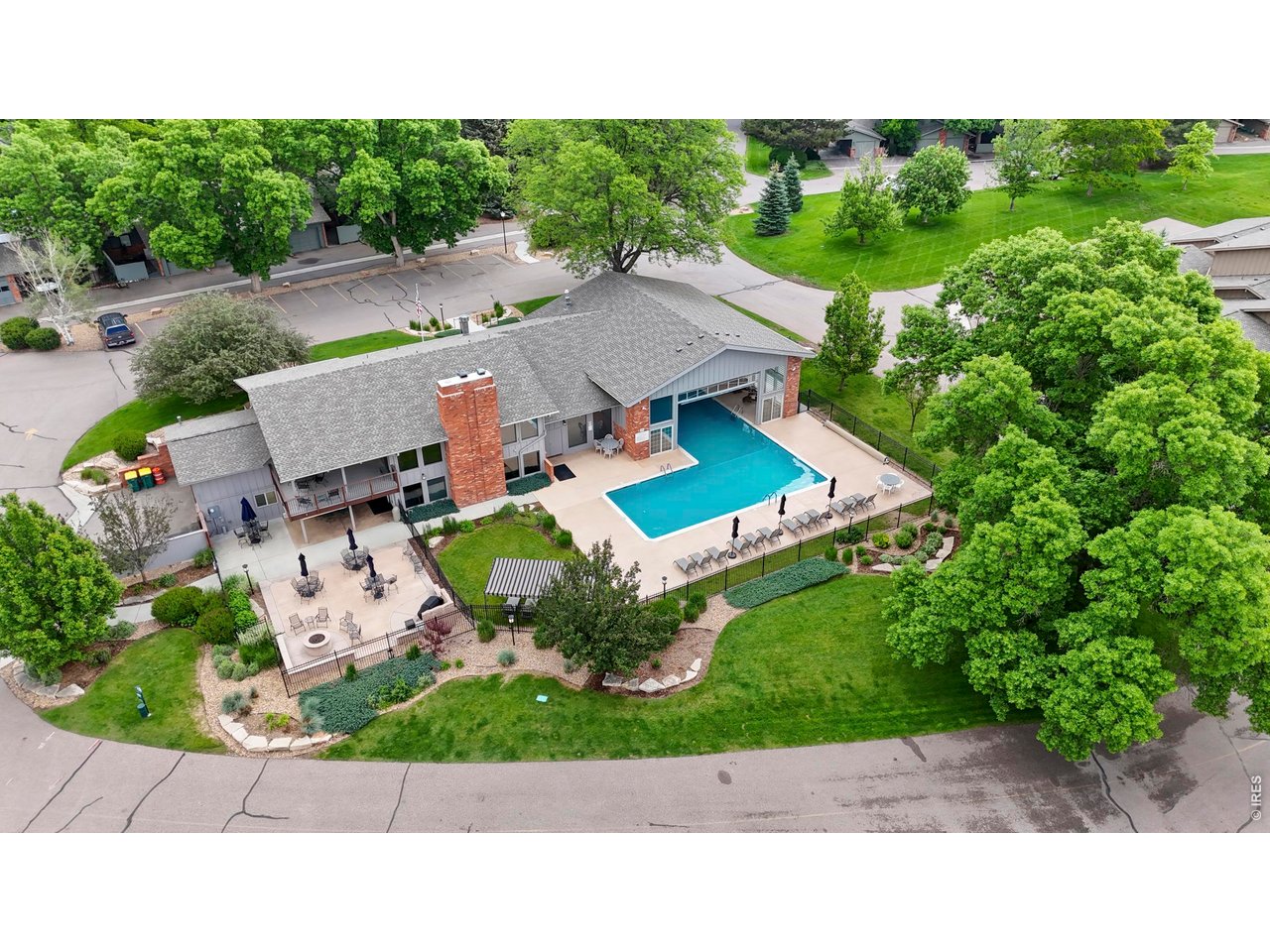 1643 Adriel Dr