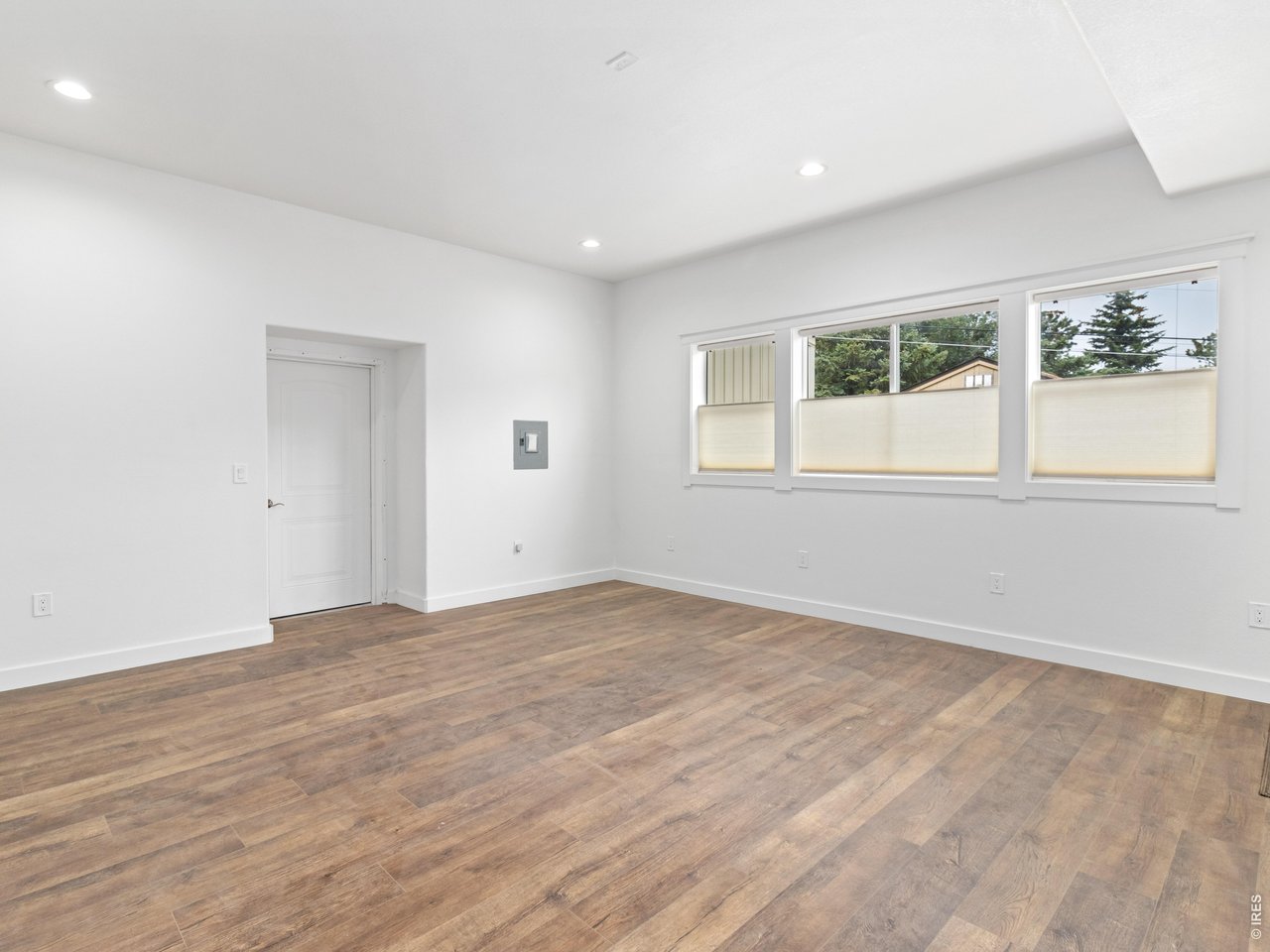 1765 Olympian Ln