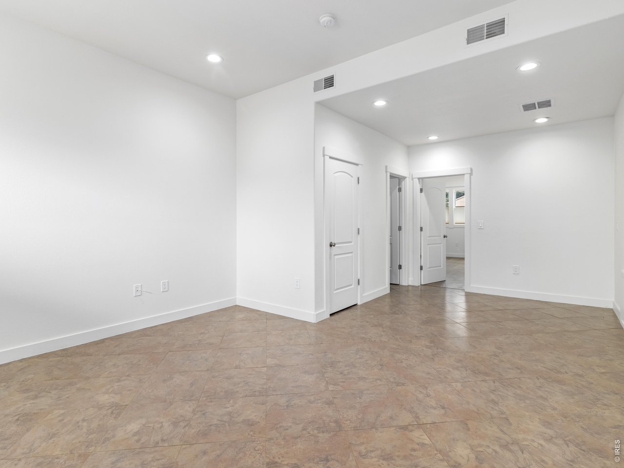 1765 Olympian Ln