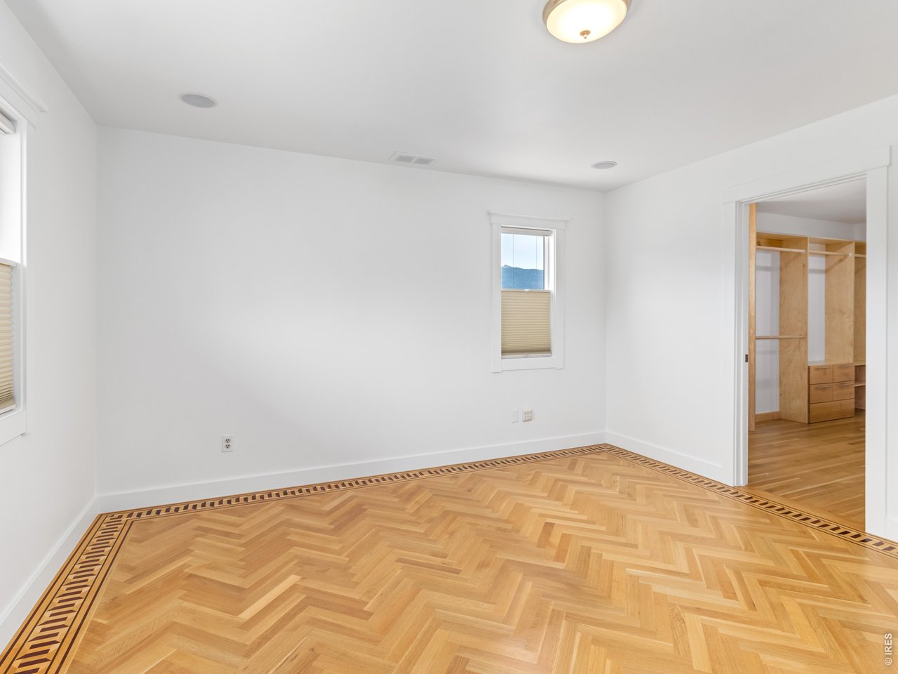 1765 Olympian Ln